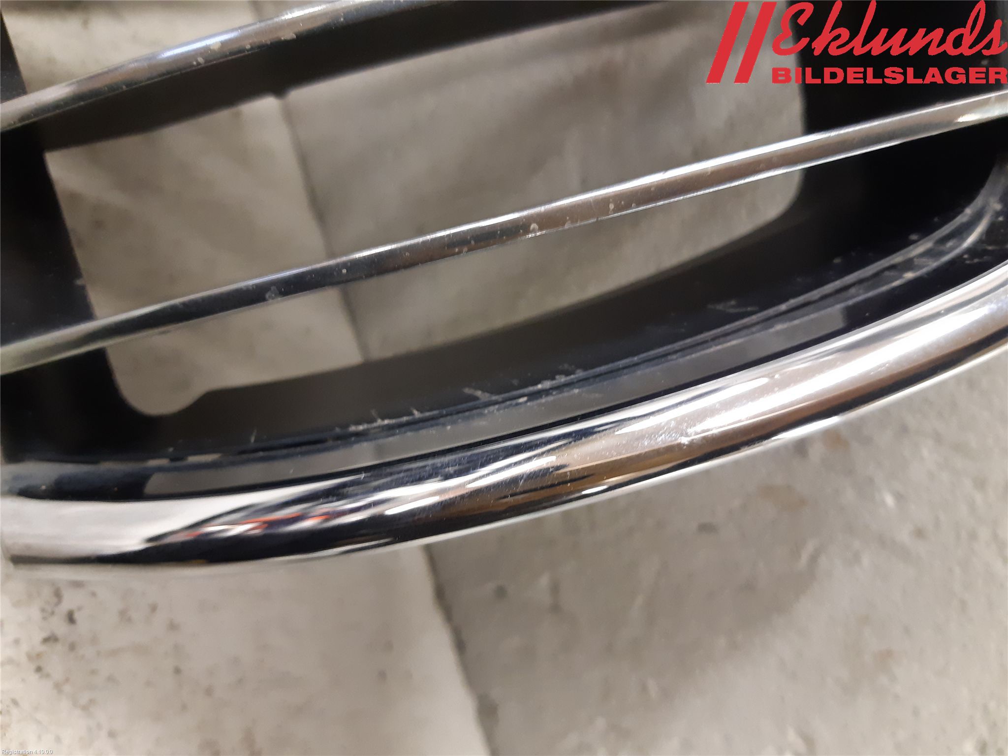 BMW 3 E90/91 SED/TOU 05-12 Grilldel Vänster