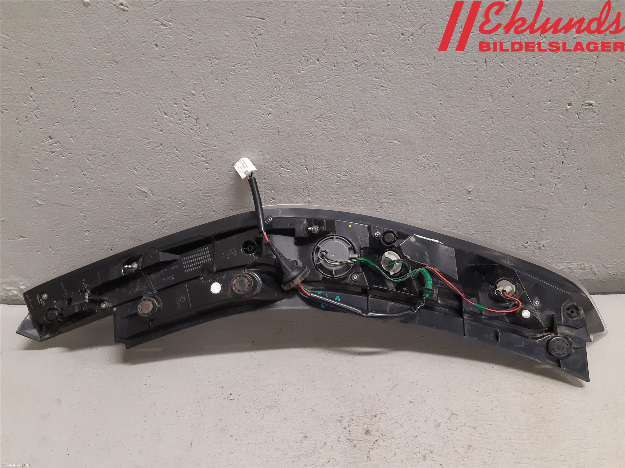 Nissan LEAF 11-17 Bakljus Vänster