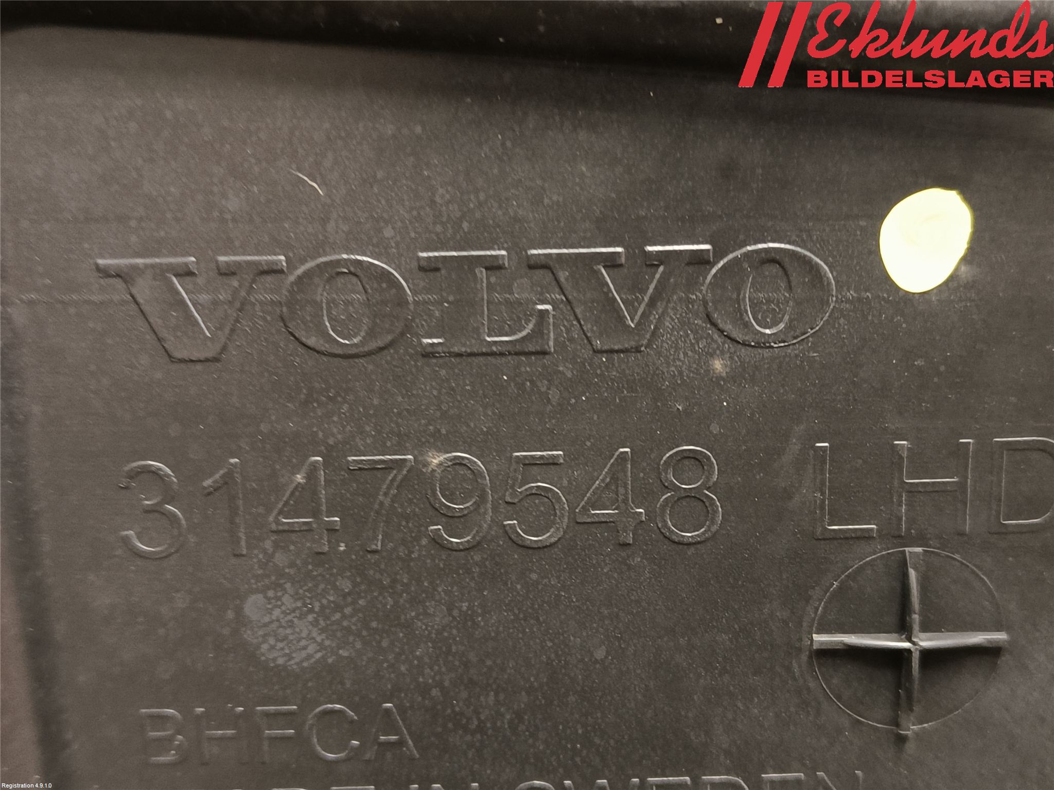 Volvo V60 19- Torpedplåt-Torpedplast