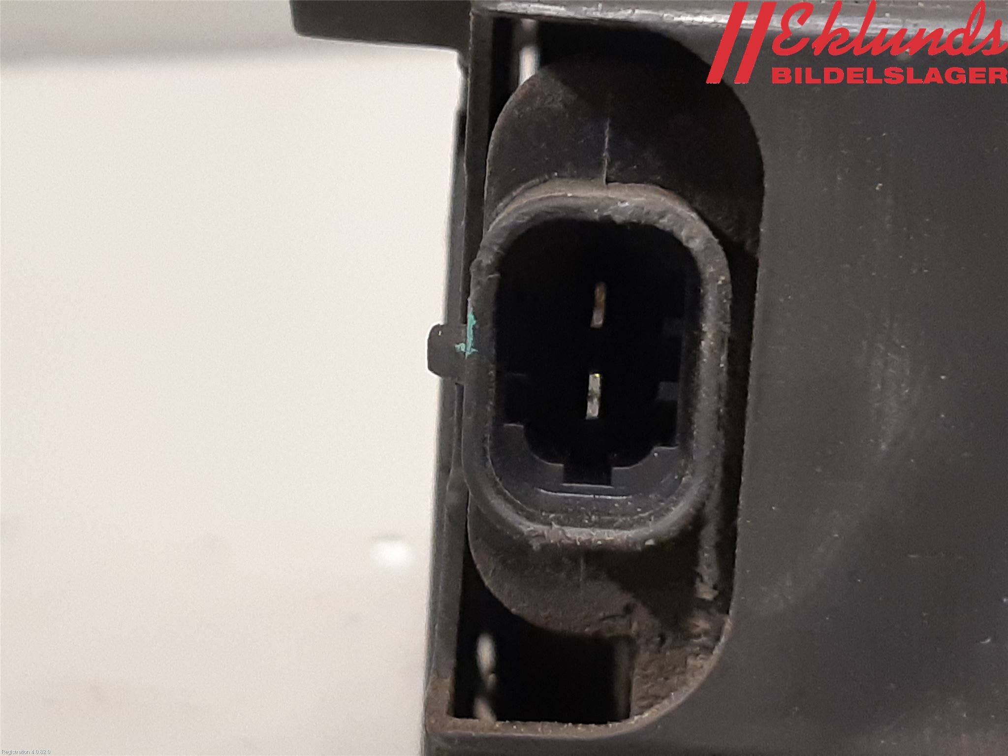 Opel ASTRA J 10-15 Generator