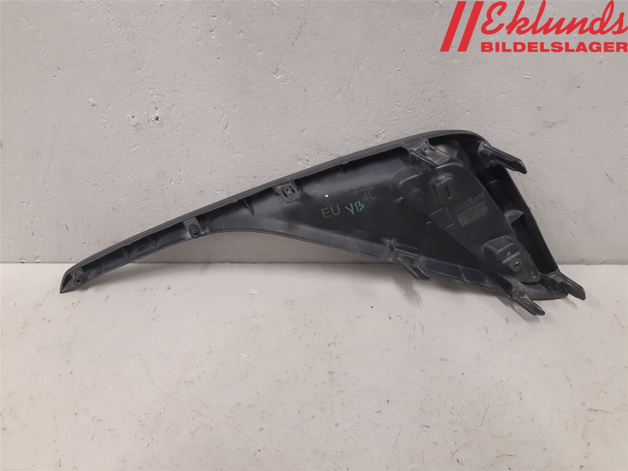 Toyota C-HR 16-23 Stöt Utfyllnad-List-Grill