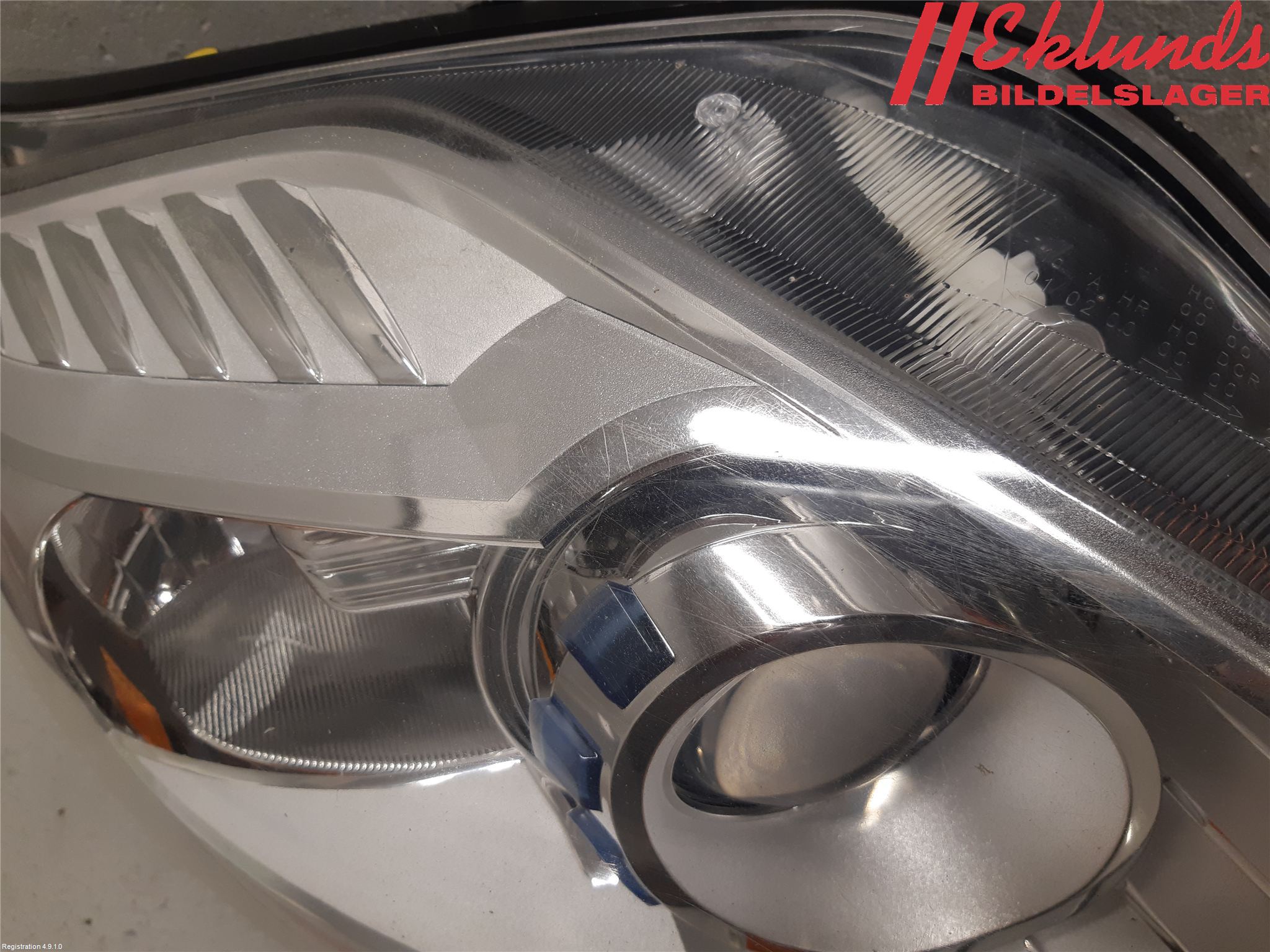 Ford KUGA 08-12 Strålkastare Höger