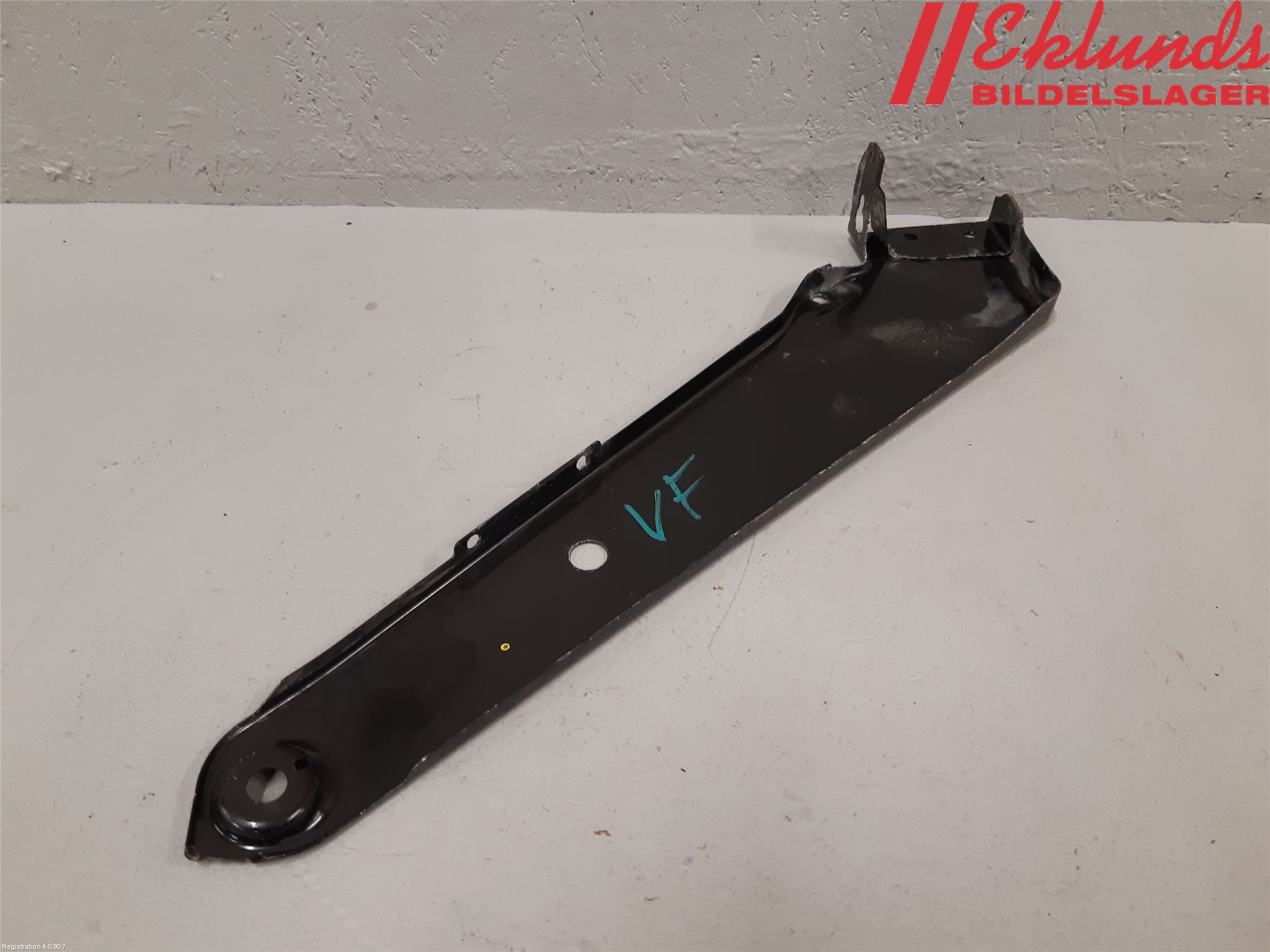 Volkswagen VW PASSAT 15-19 Frontplåt Övre