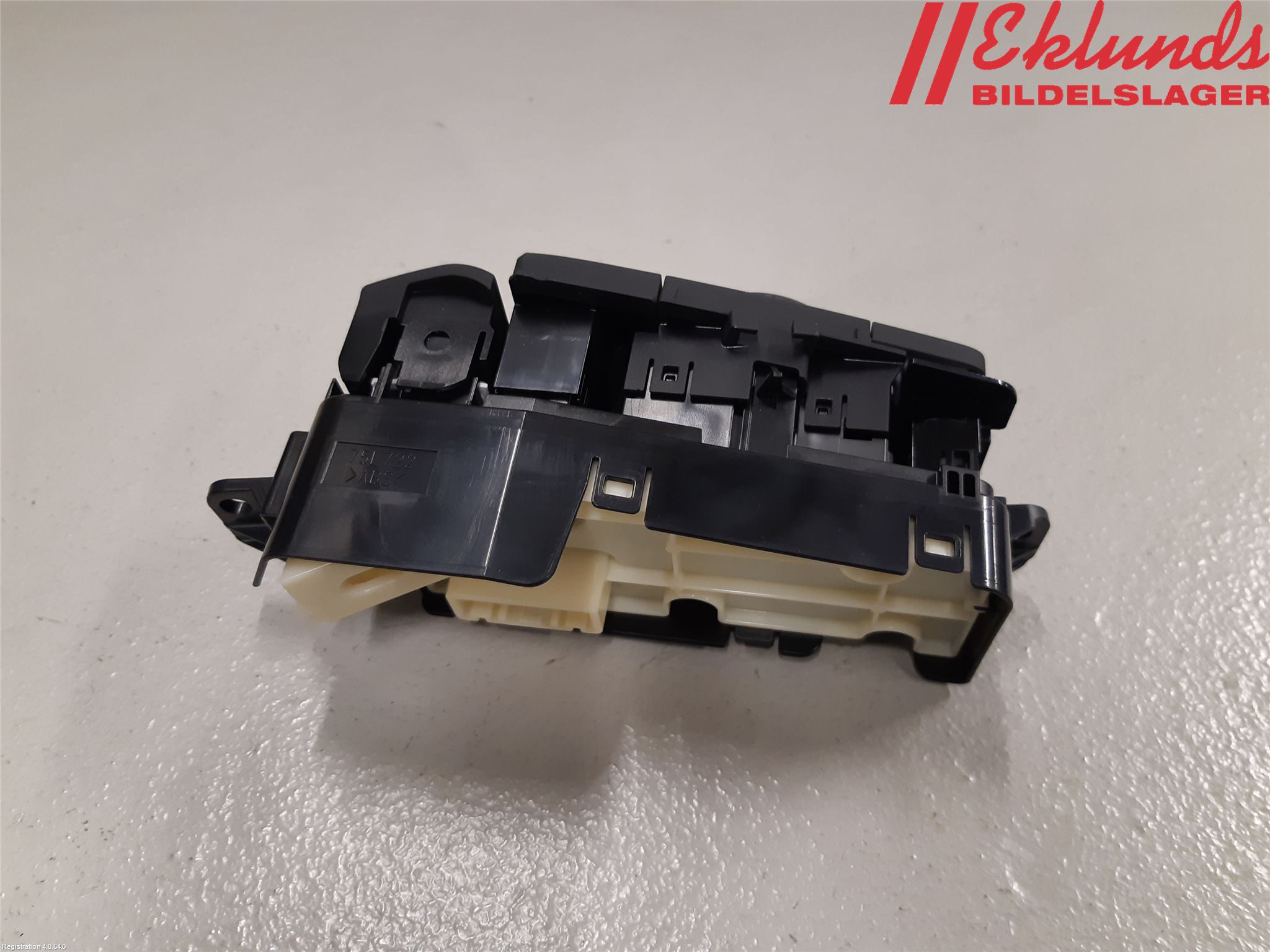 Toyota RAV4 19- Strömställare Växellåda