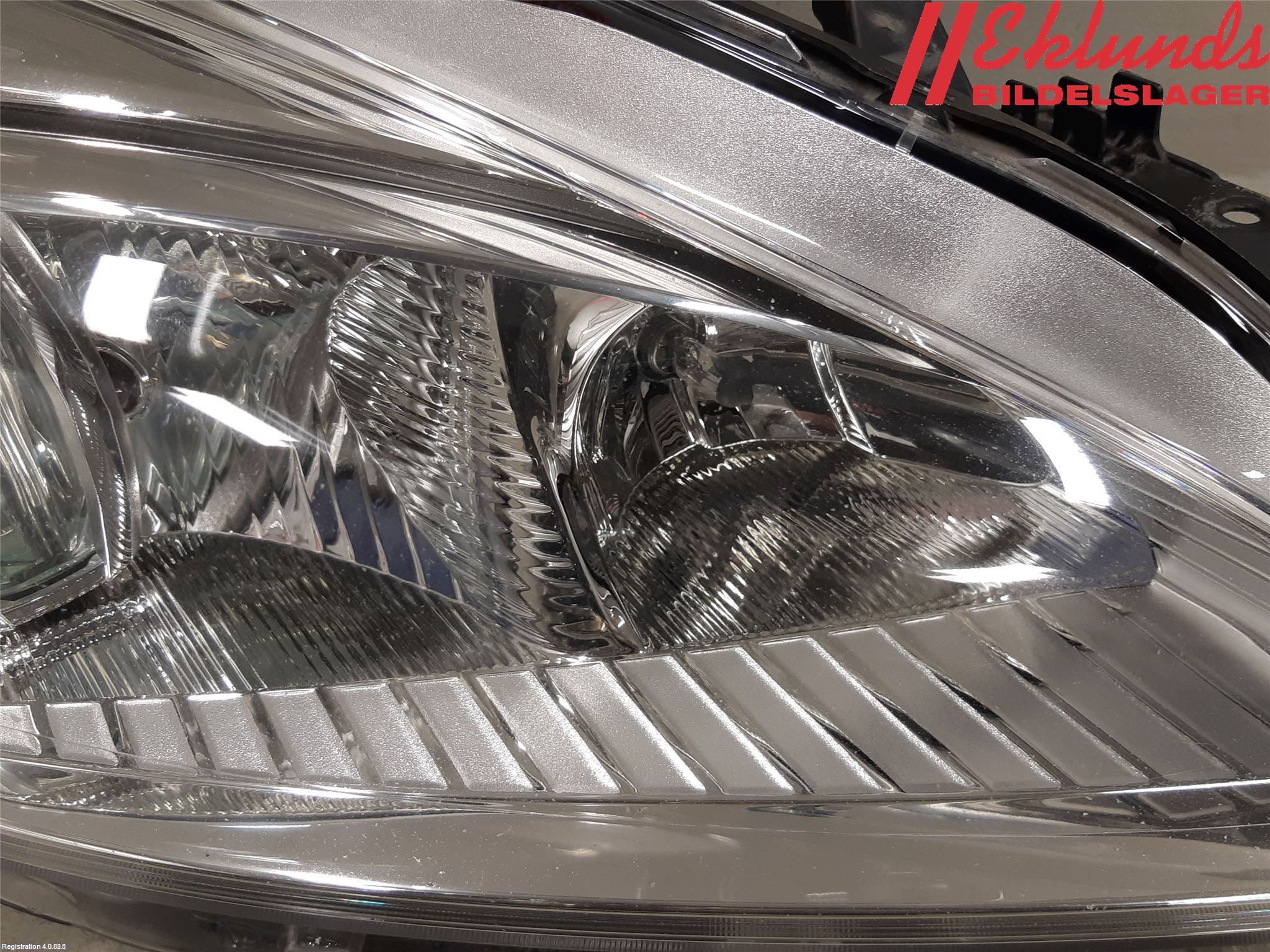 Peugeot 508 11-18 Strålkastare Höger