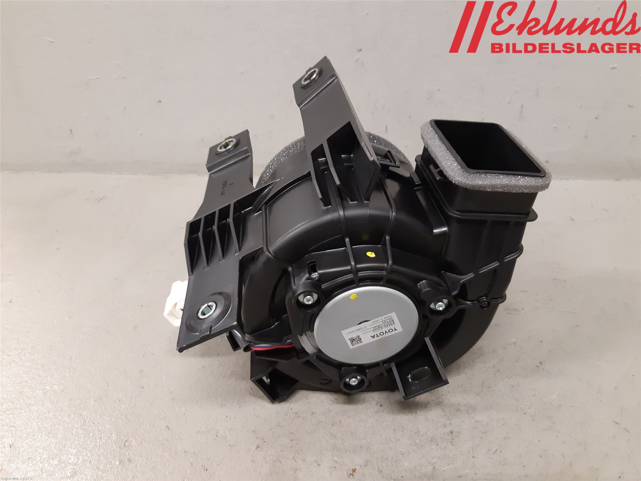 Toyota COROLLA 19- Kylfläkt El