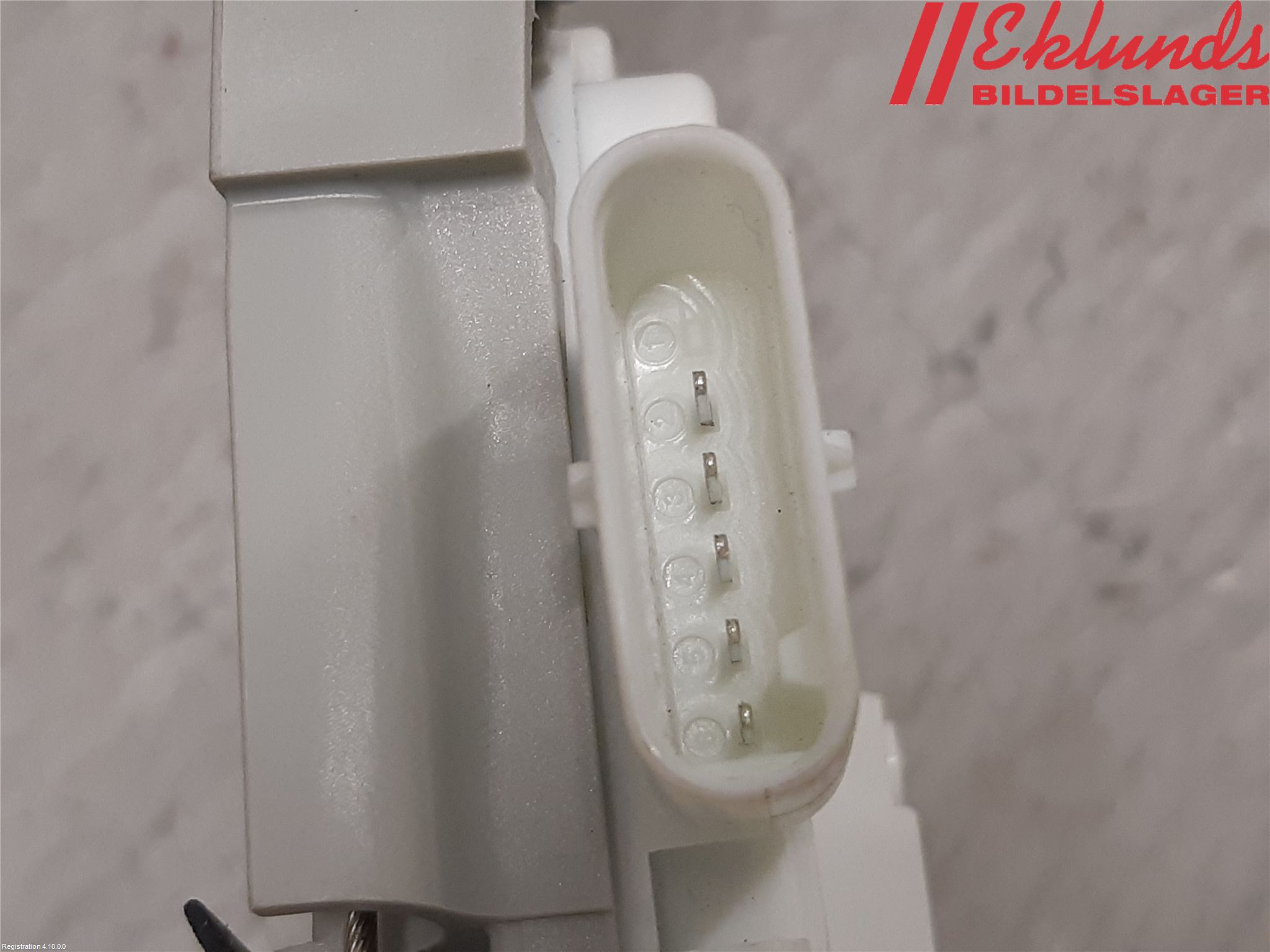 Audi A4/S4 B9 20- Låskista-Dörrlås