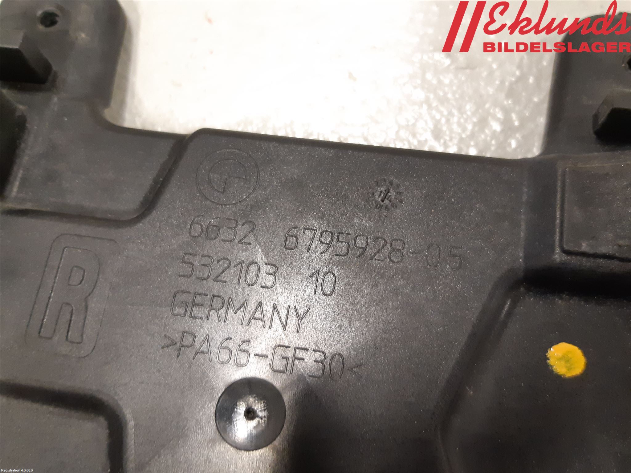 BMW 4 F32/F33/F82/F83 13-20 Stötfångarfäste Bak Hö
