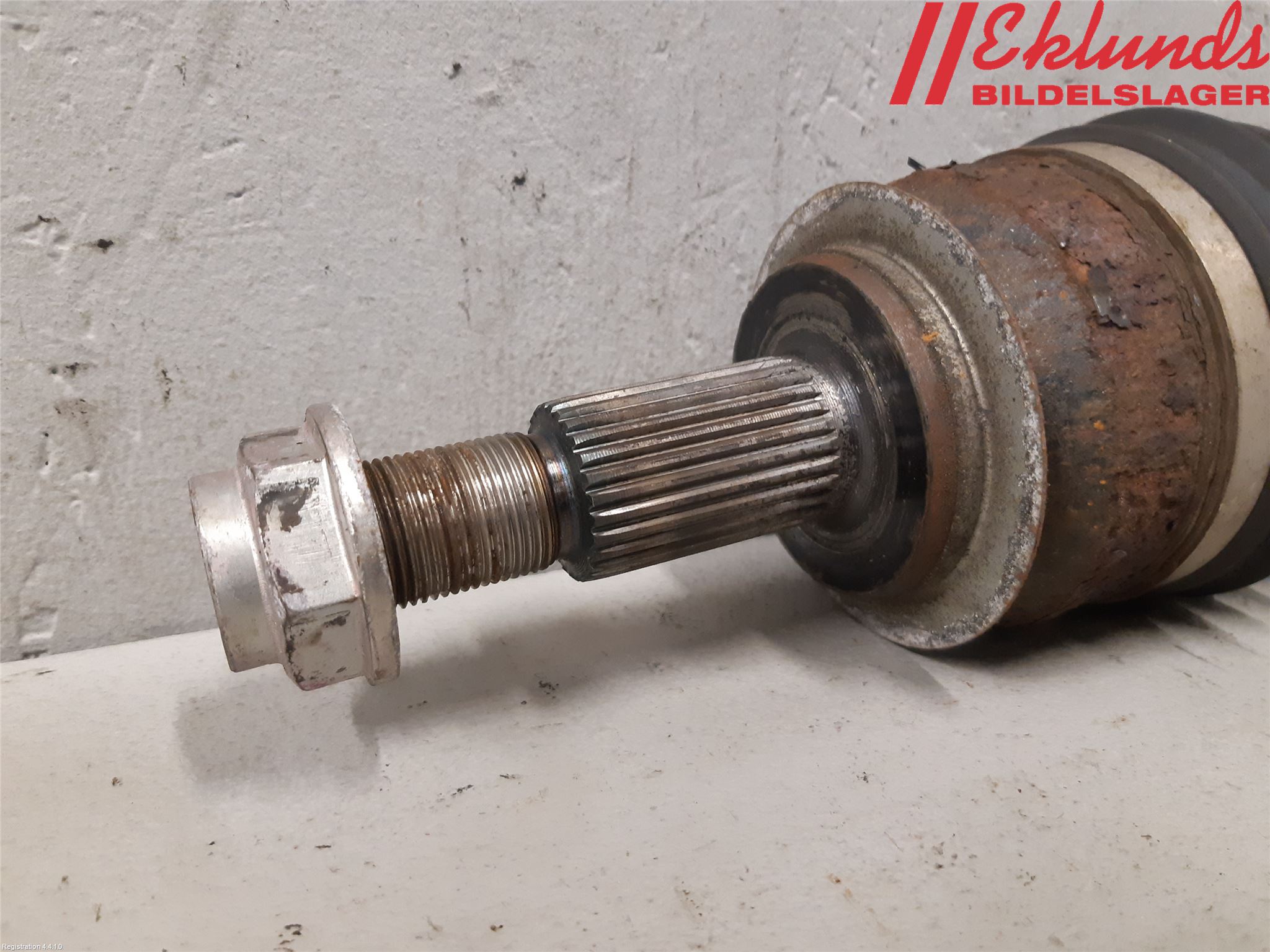 Mazda 3 III 14-19 Drivaxel Fram Vänster