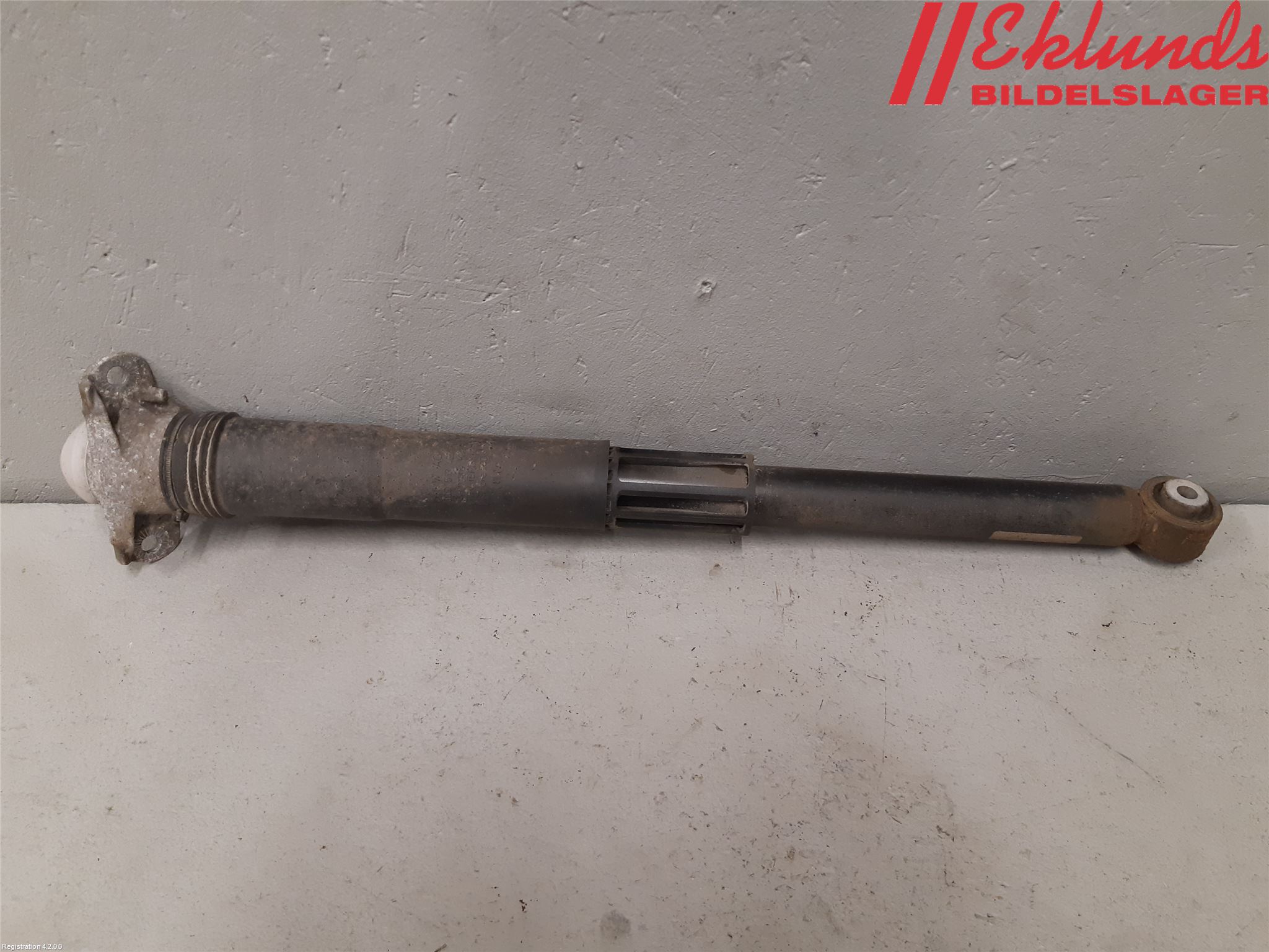 Volkswagen VW GOLF / E-GOLF VII 13-20 Stötdämpare Bak