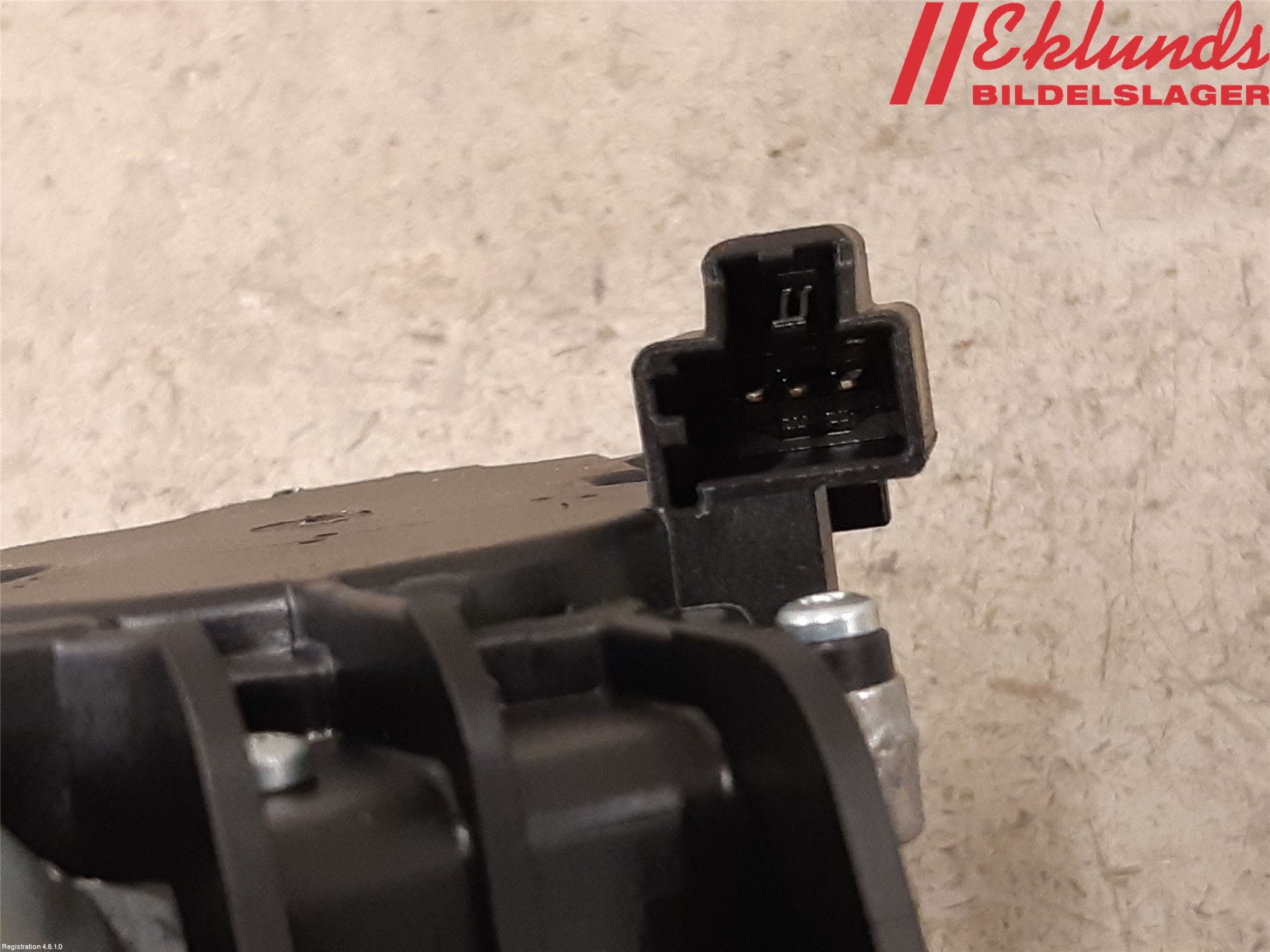 Volvo V90 17->> Torkarmotor Baklucka