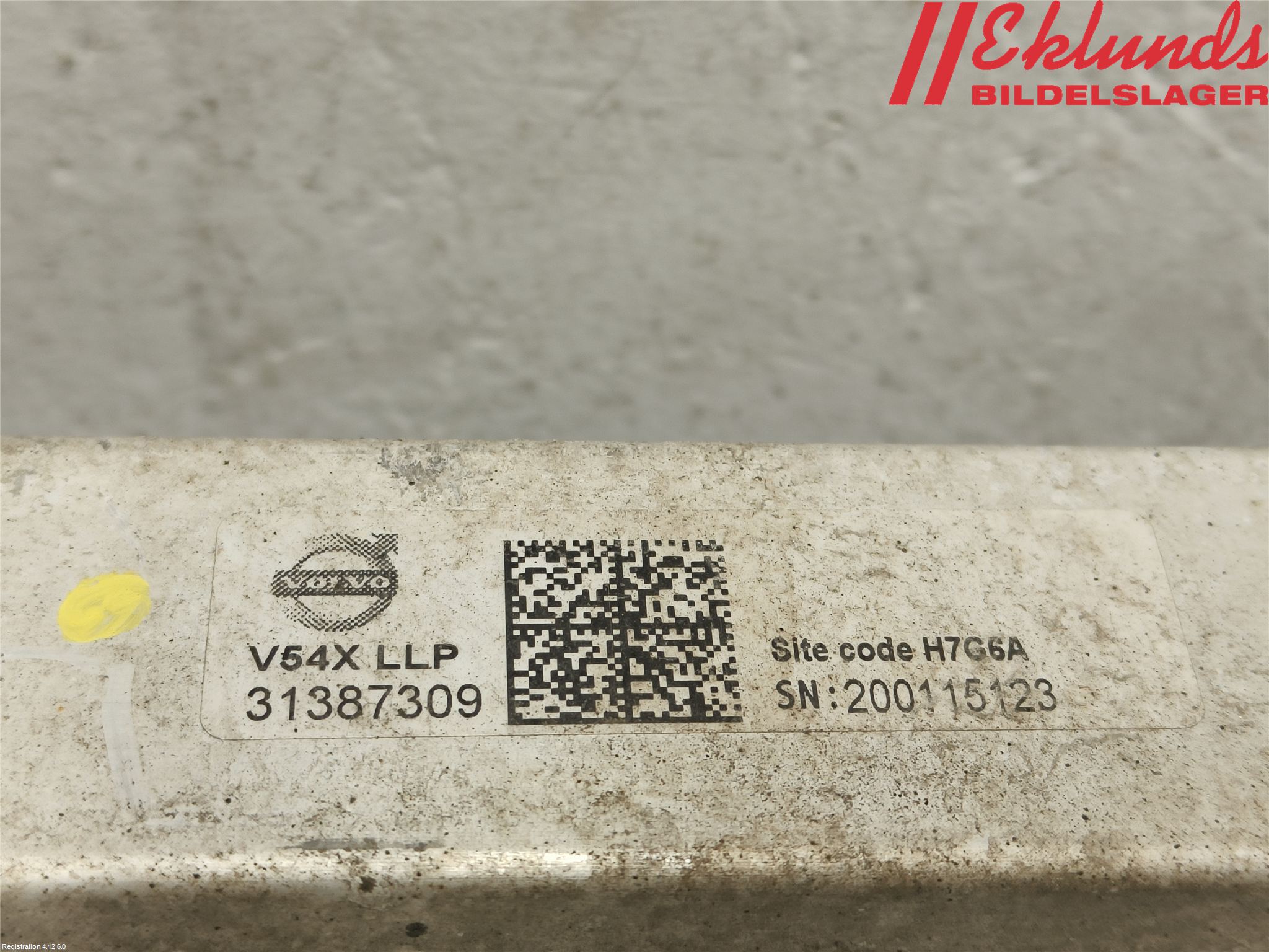 Volvo V90 17->> Frontplåt