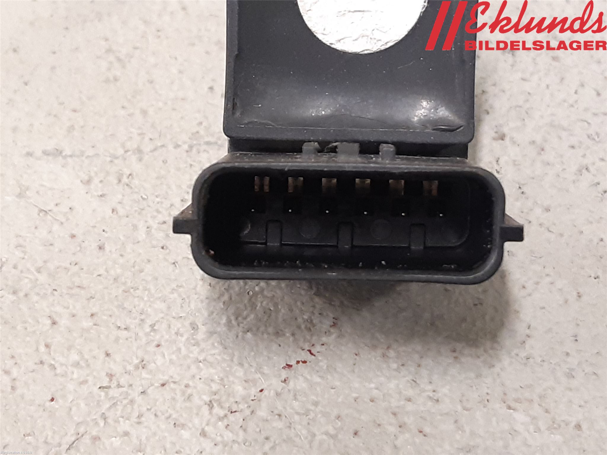 Kia OPTIMA 16-20 Parkeringshjälp Frontsensor