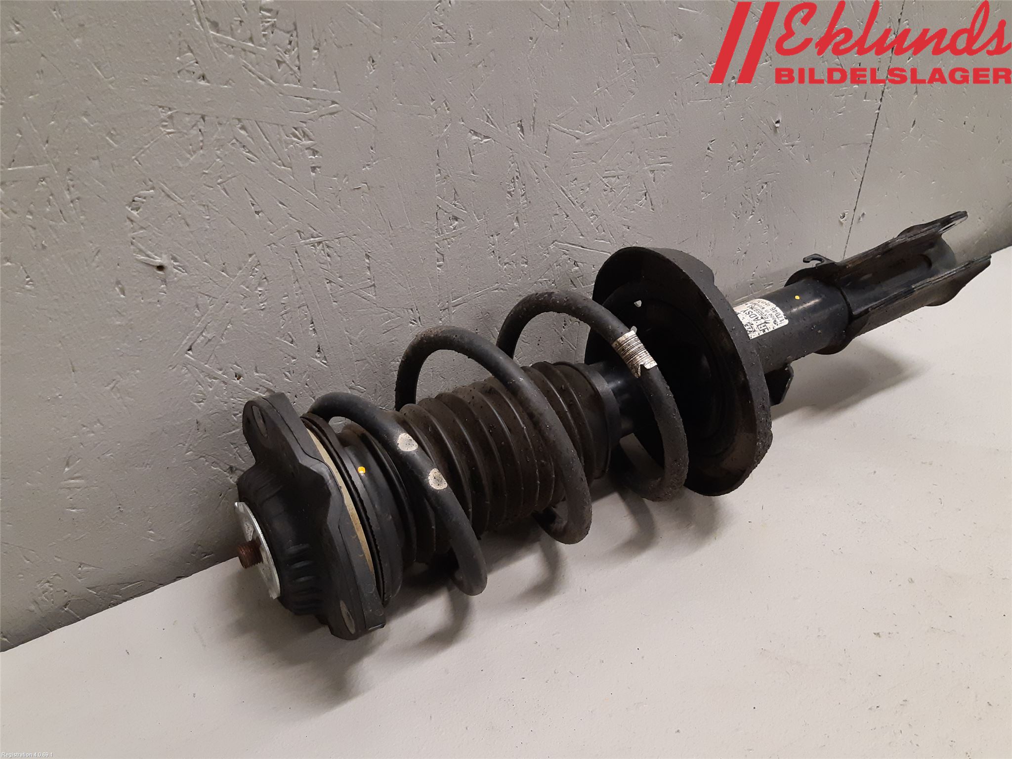 Opel ASTRA K 16-22 Fjäderben Fram Höger
