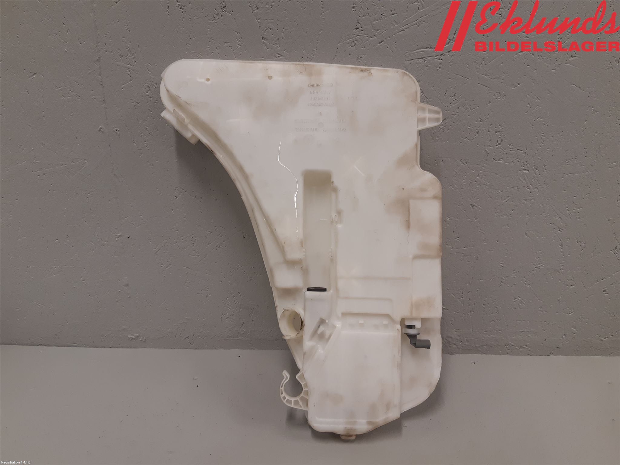 BMW 5 F10/F11/F18 09-17 Spolartank Vindruta-Strål