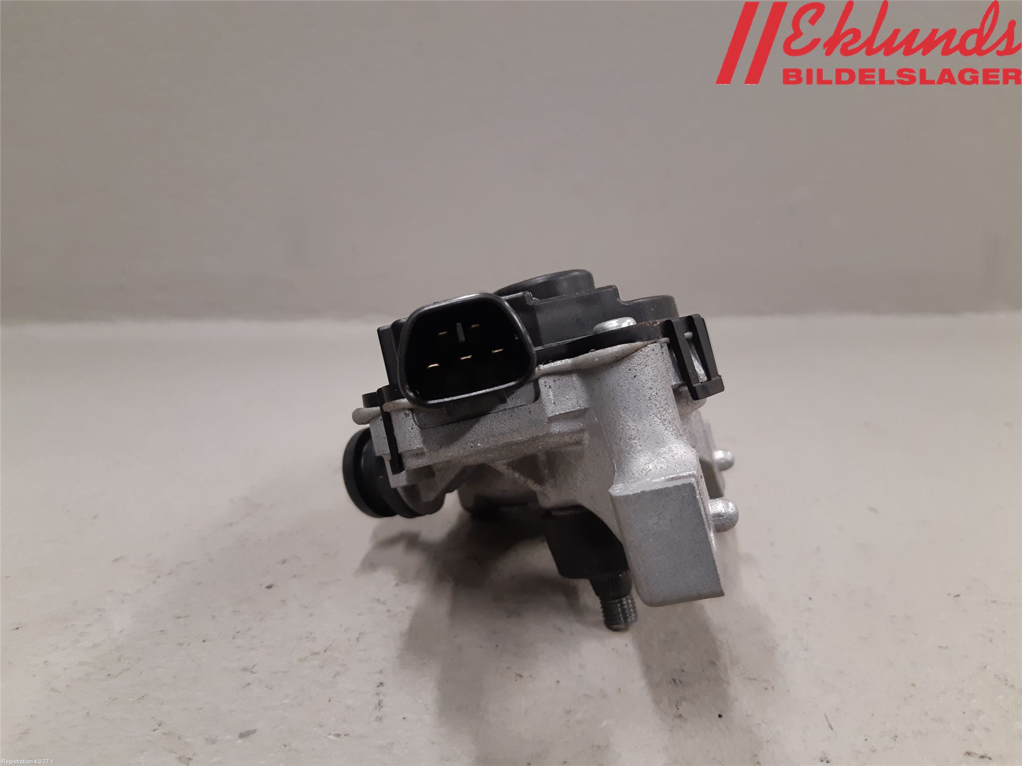 Toyota RAV4 19- Torkarmotor Vindruta