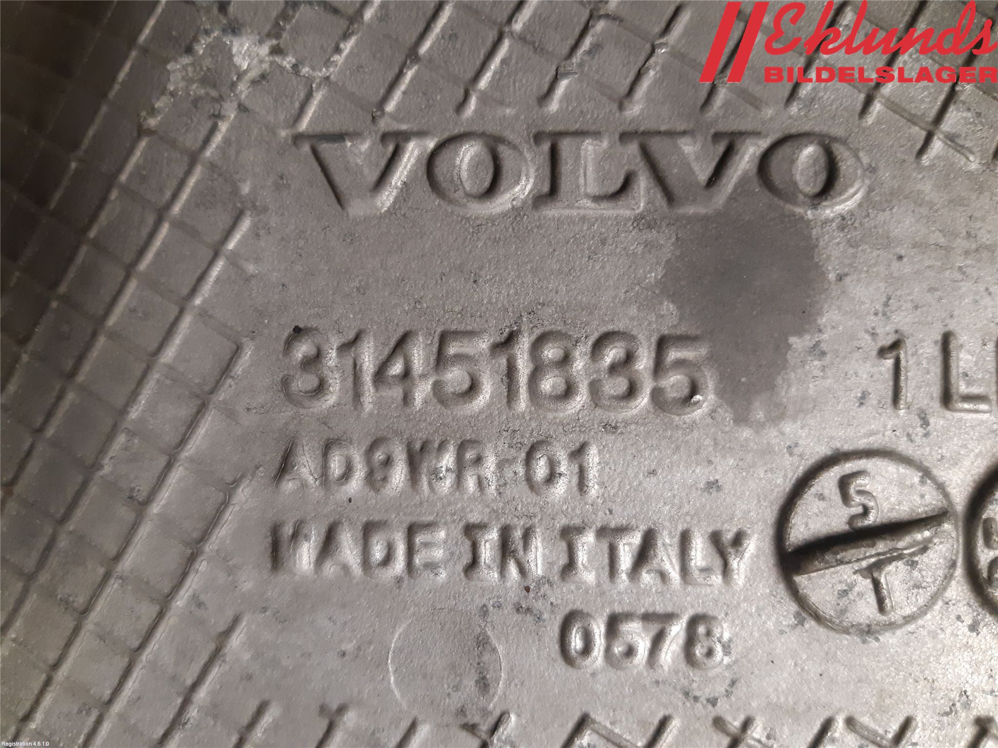 Volvo XC90/RECHARGE 16- Bärarm Bak Vänster