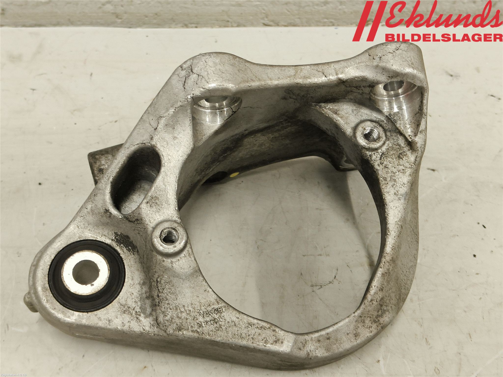 Volvo V60 CROSS COUNTRY 16-18 Drivaxel Fram Höger