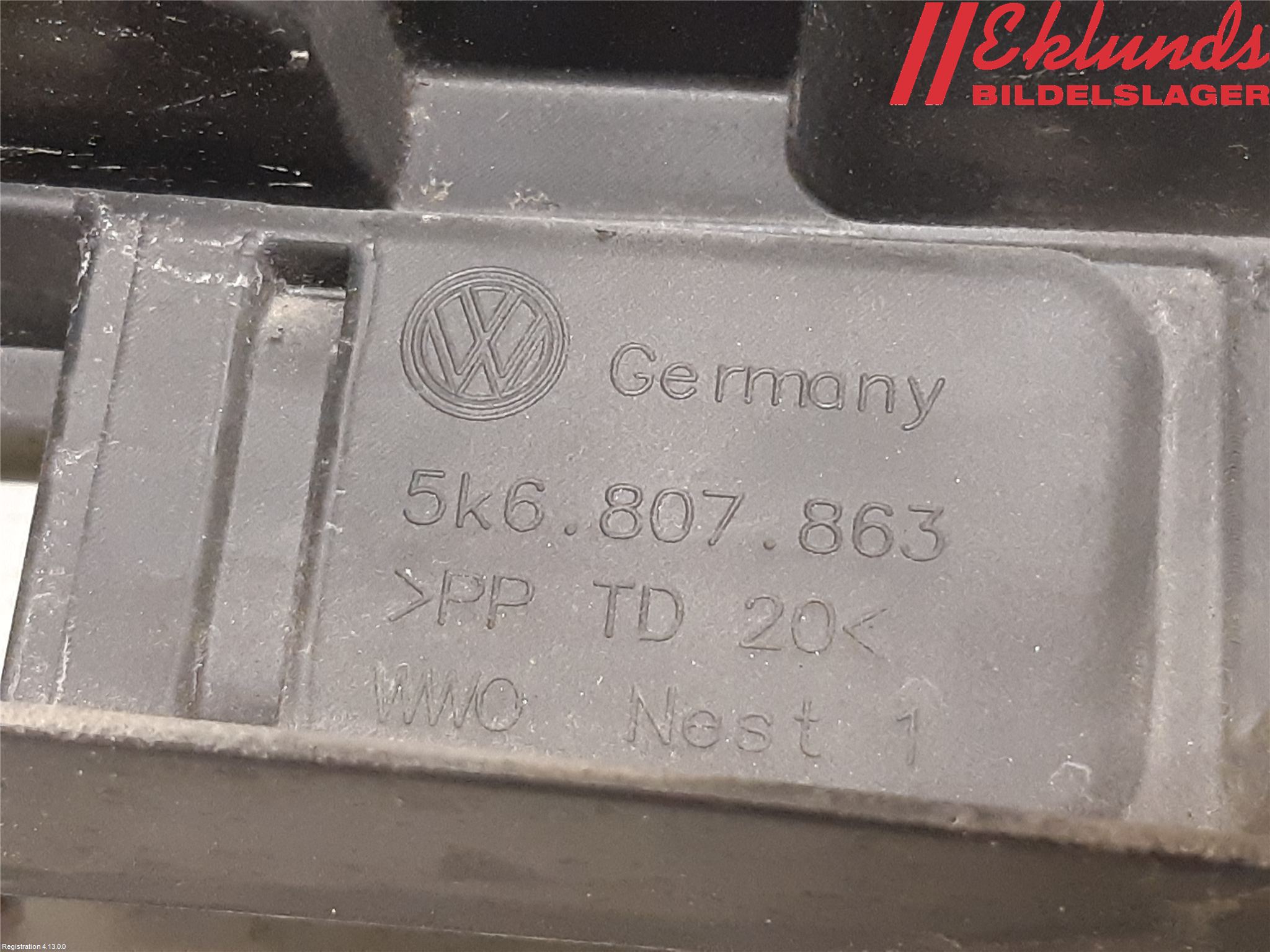 Volkswagen VW GOLF VI 09-13 Stötfångardel Bak Mitt