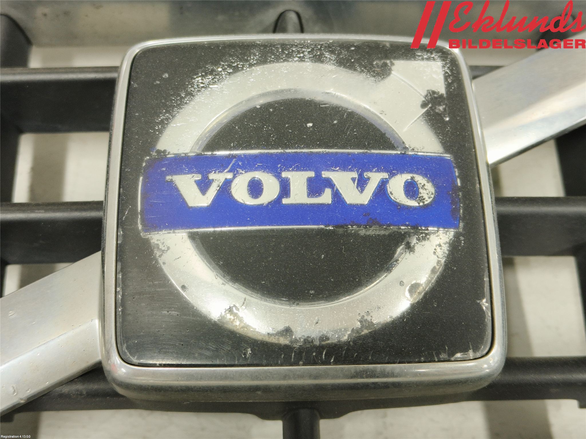 Volvo S60 05-10 Grill Komp