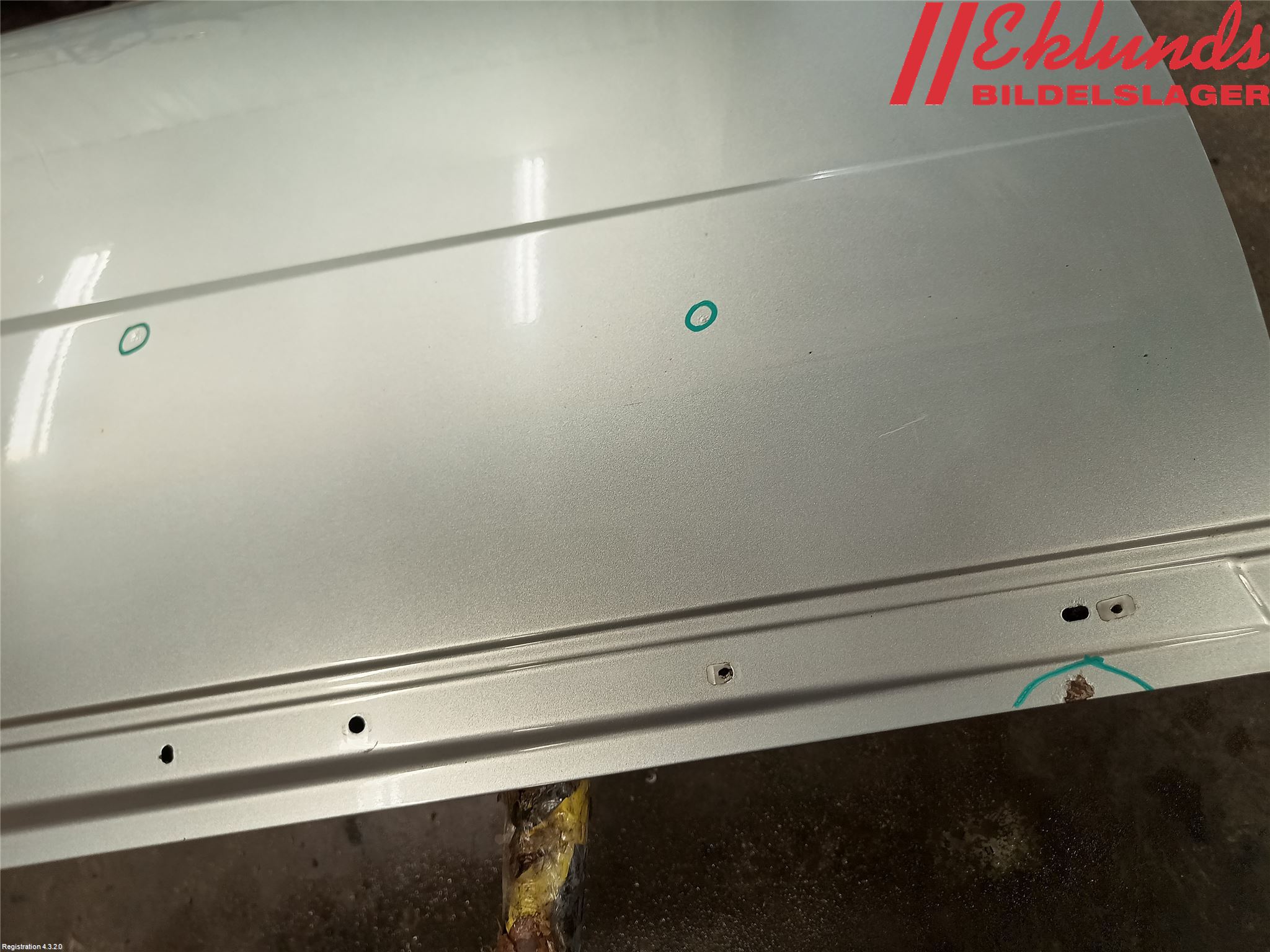 Volvo XC70 08-13 Dörr Fram Höger