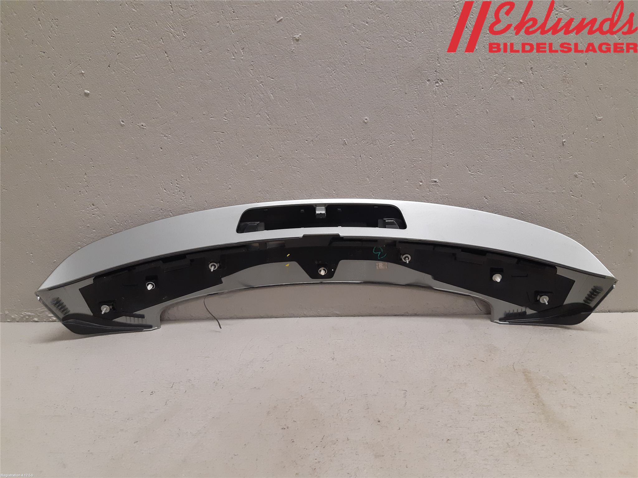 Toyota AVENSIS 09-15 Spoiler Baklucka