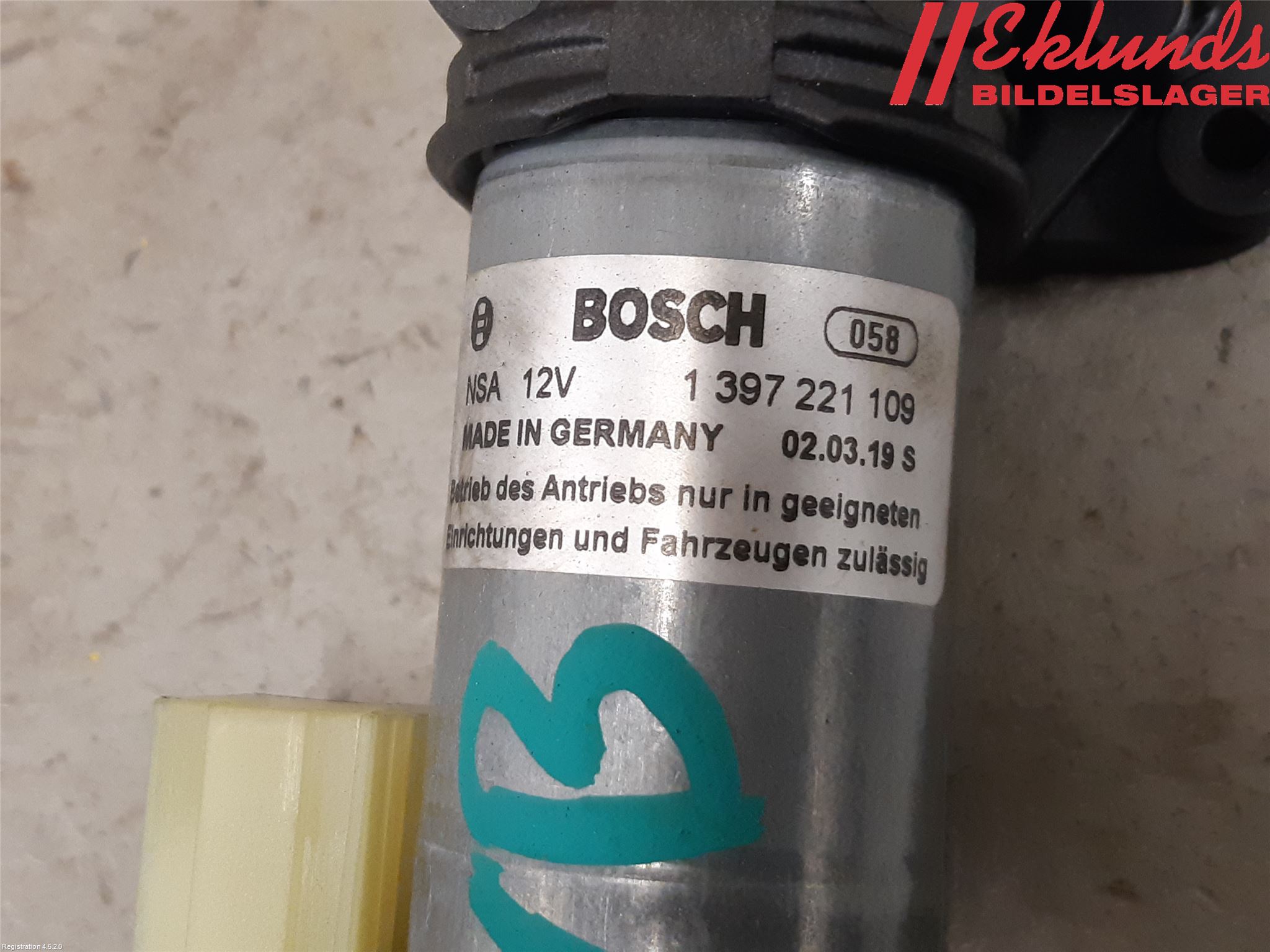 Audi A4/S4 B9 16-19 Bakluckeöppnare Automatisk