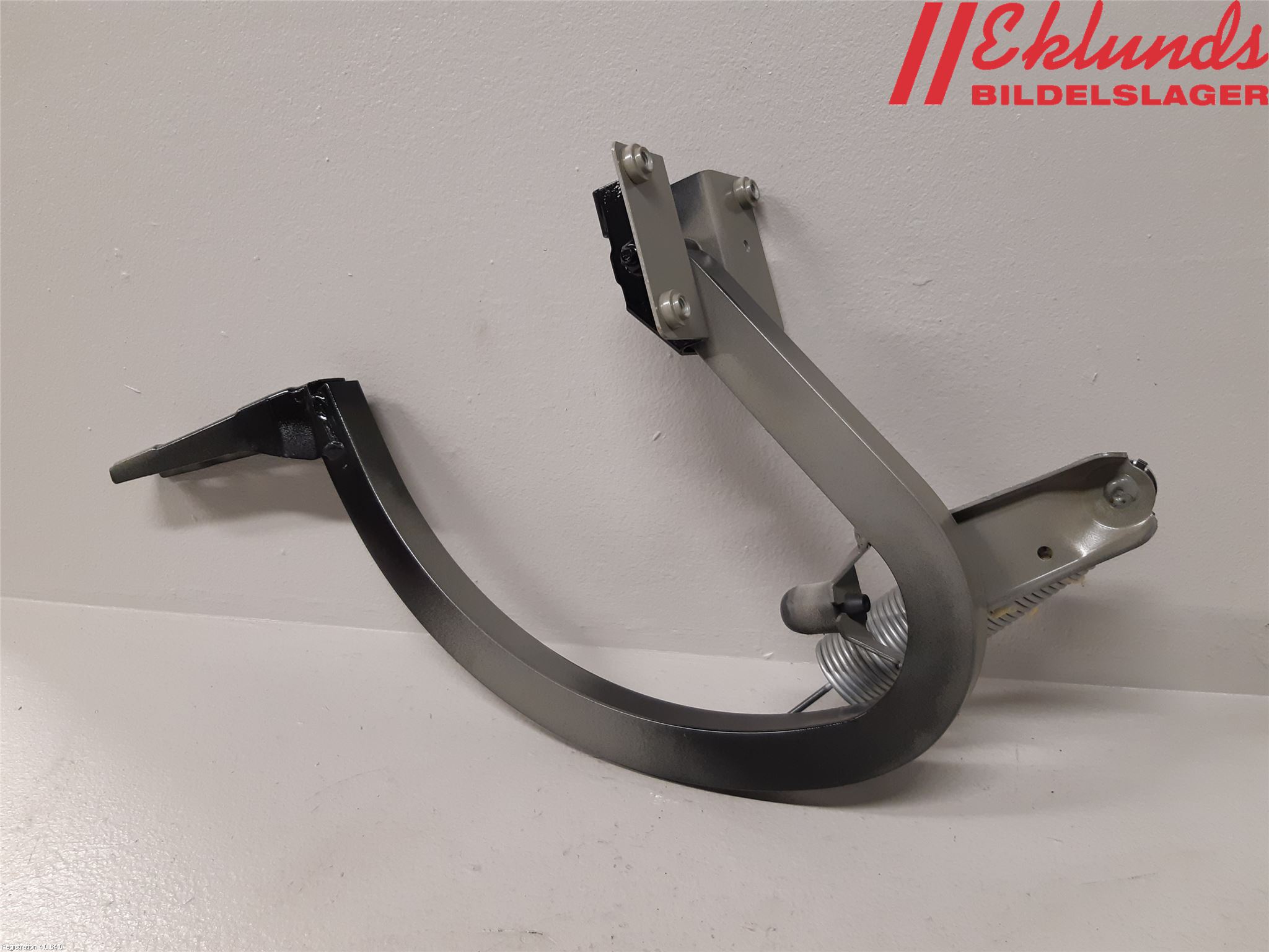 Volvo S90 17->> Bakluckegångjärn Vä