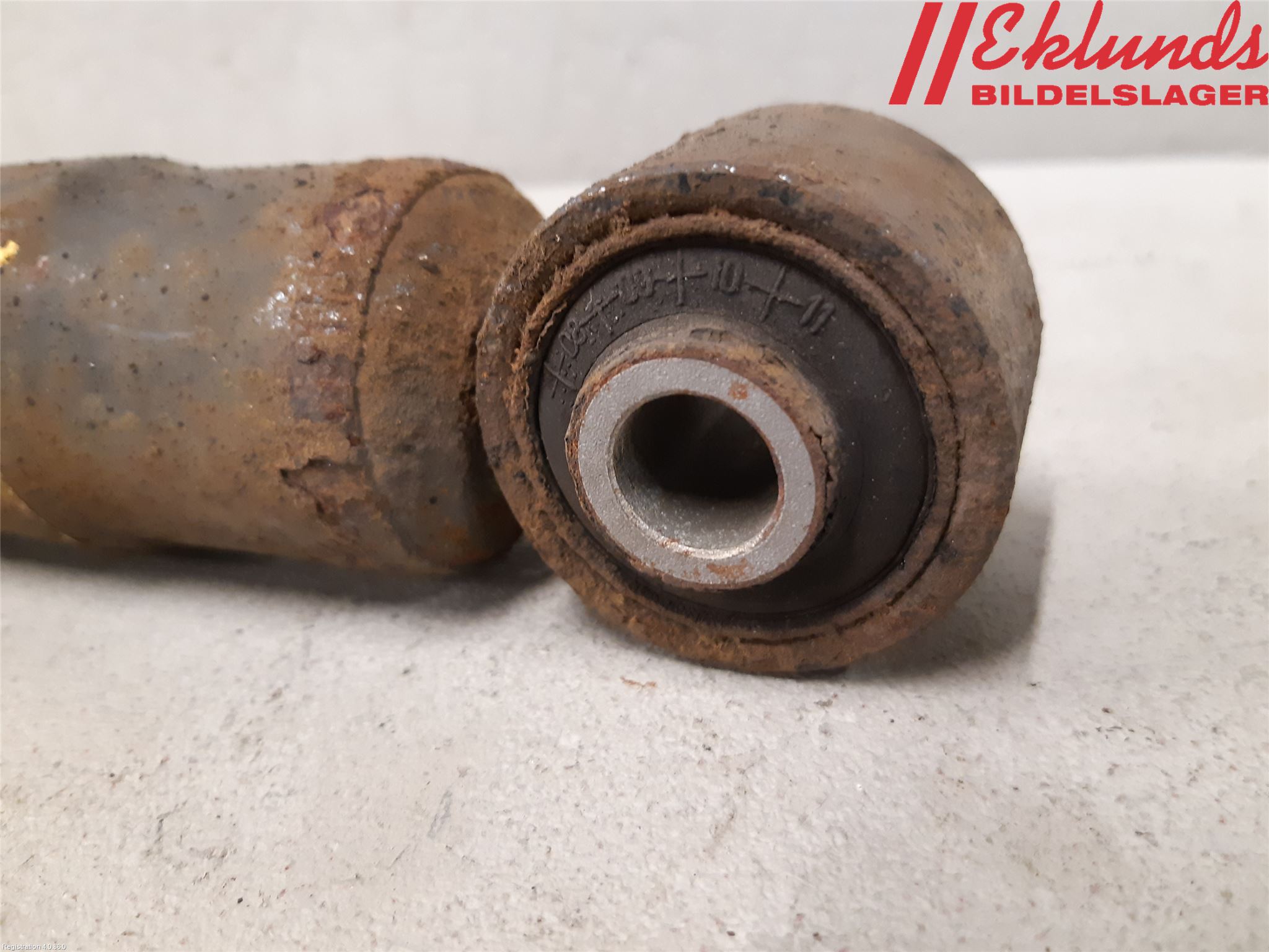 Hyundai H-1/STAREX 08-21 Stötdämpare Bak