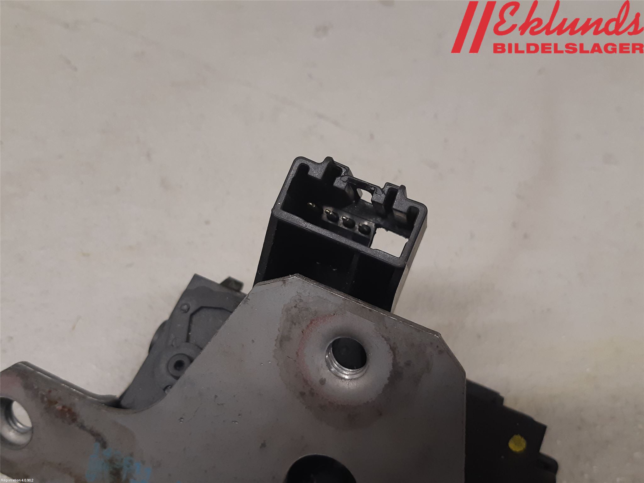 Ford FOCUS 11-14 Låskista Baklucka