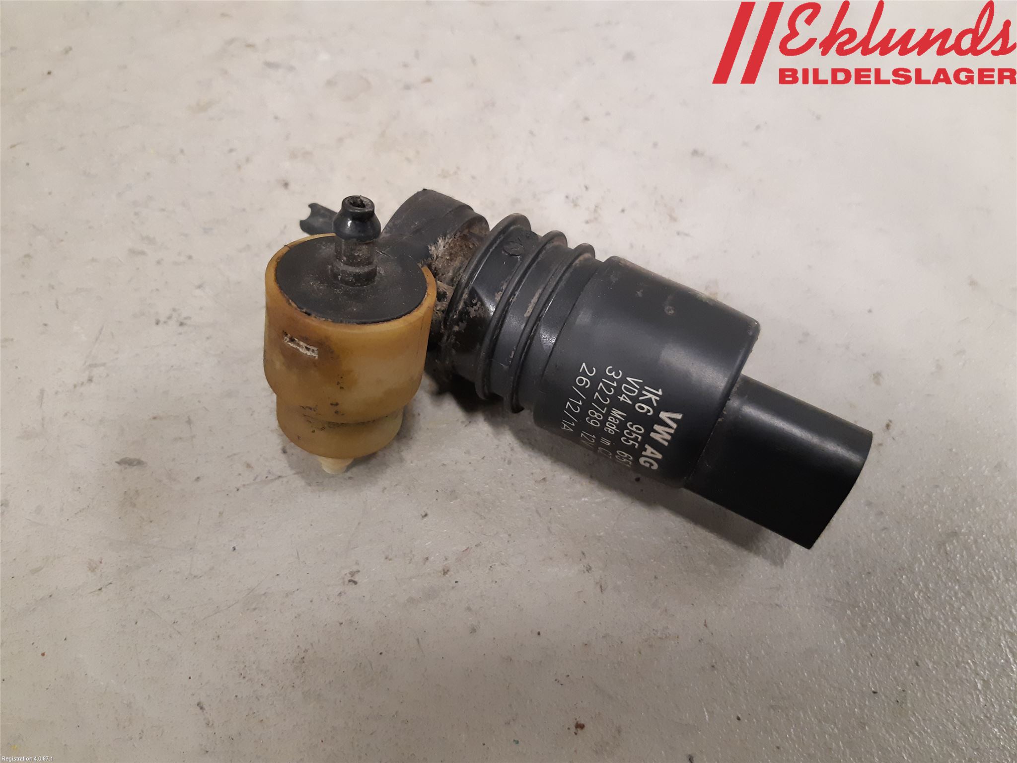Volkswagen VW PASSAT 11-14 Spolarpump Vindruta