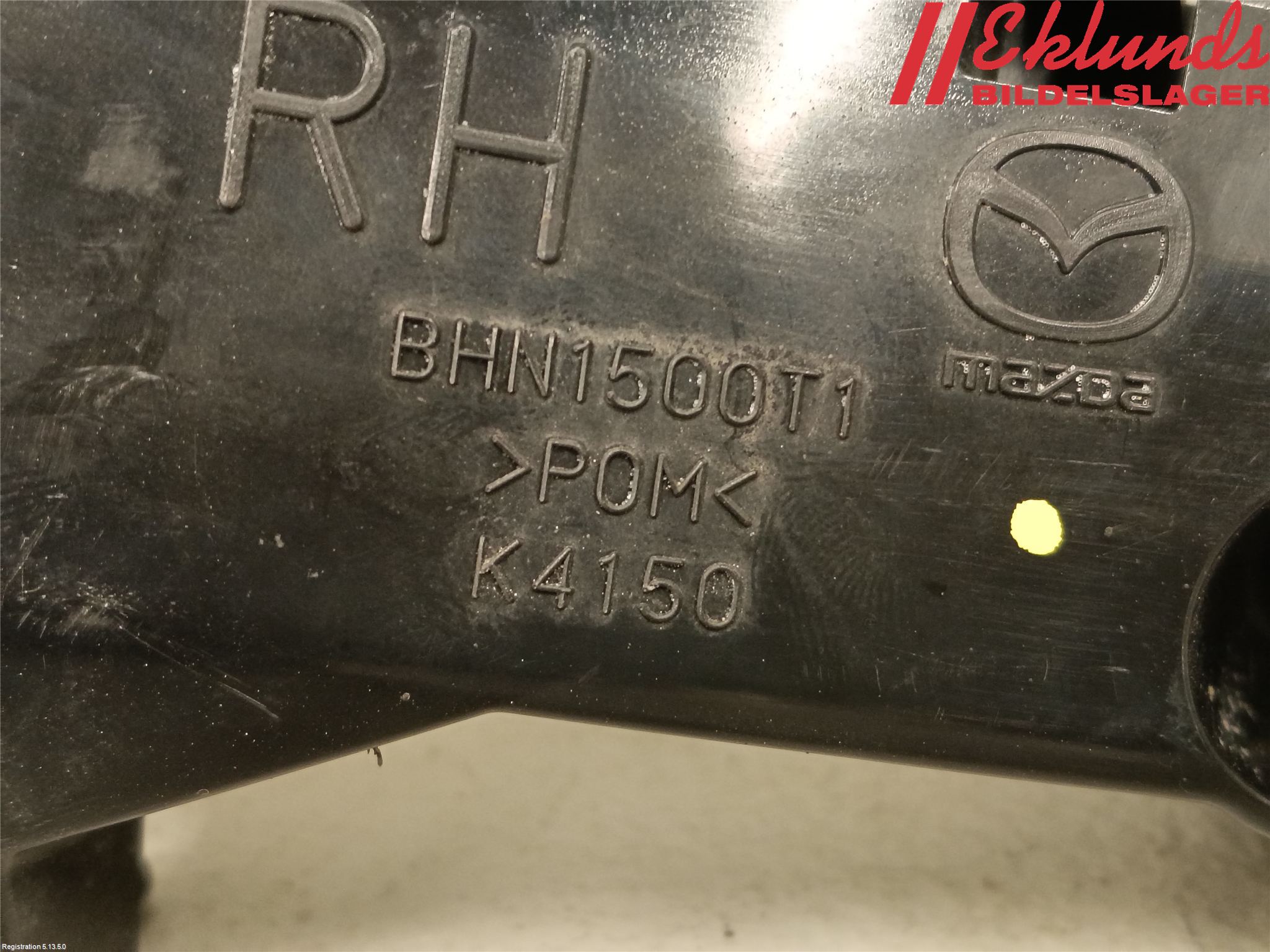 Mazda 3 III 14-19 Stötfångarfäste Fram Hö