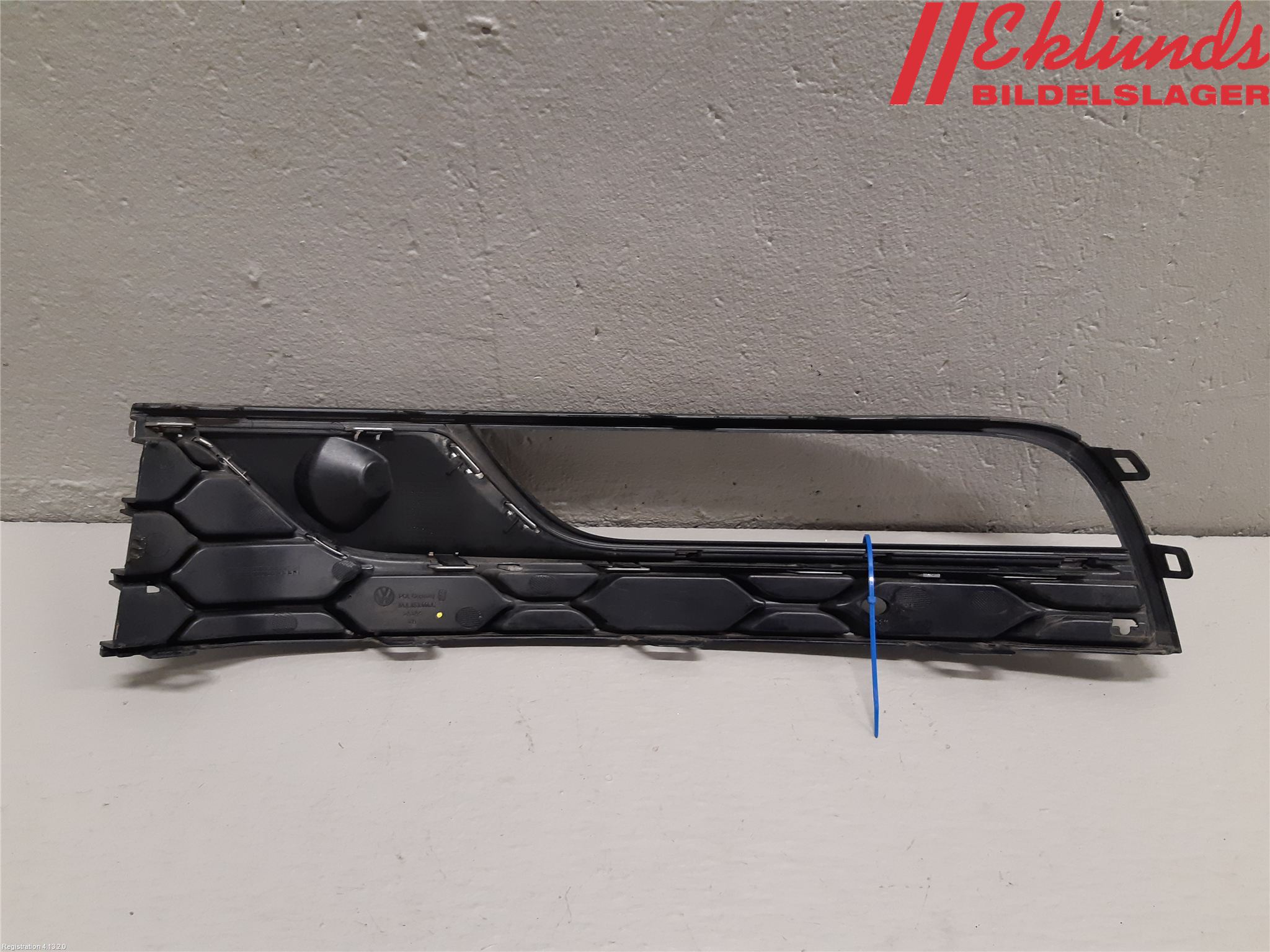 Volkswagen VW PASSAT 11-14 Dimljussarg Fram