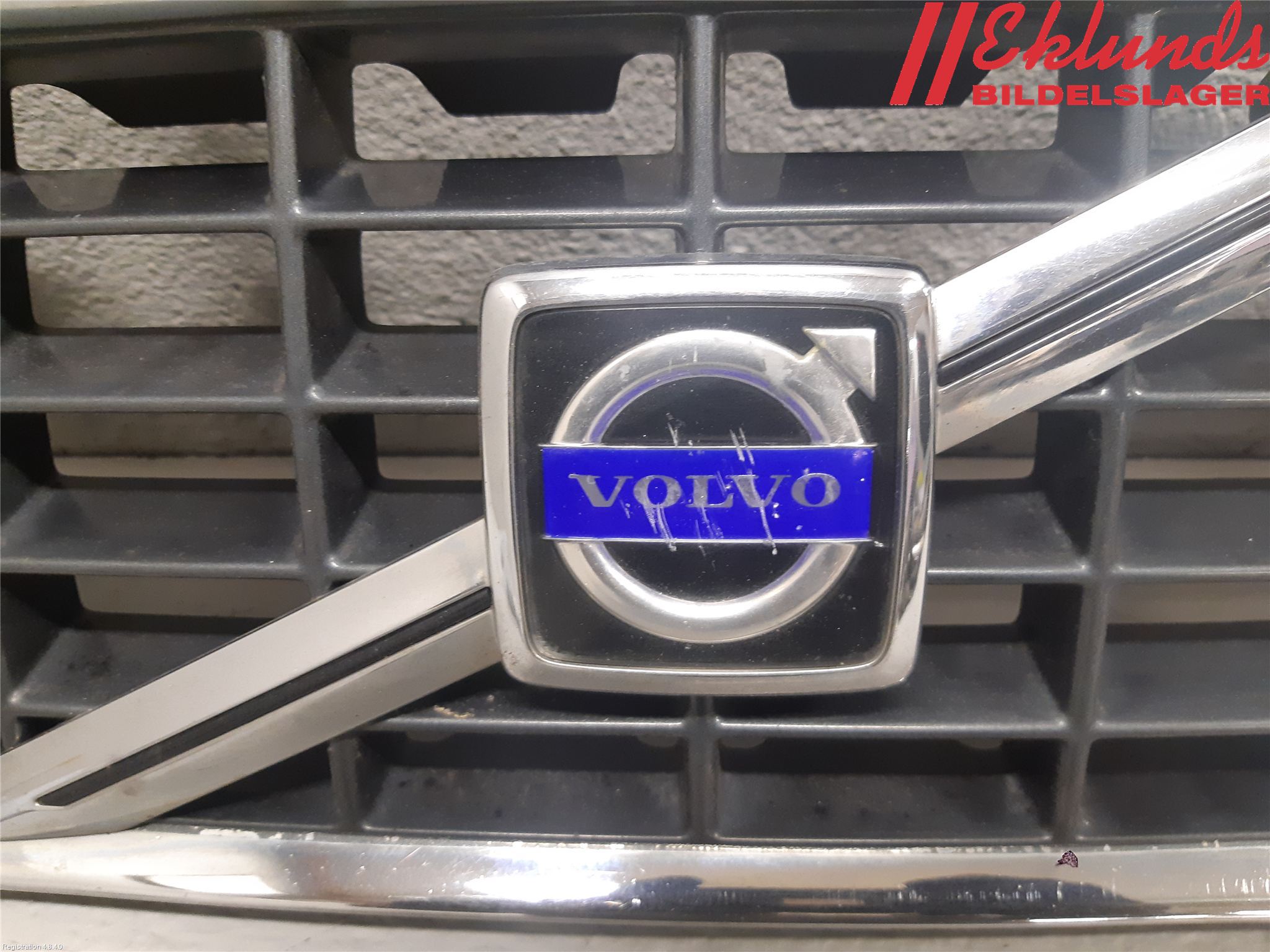 Volvo S60 01-04 Grill Komp
