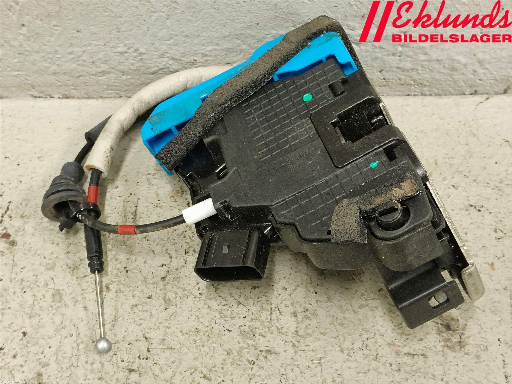 Kia CEED 12-18 Låskista-Dörrlås