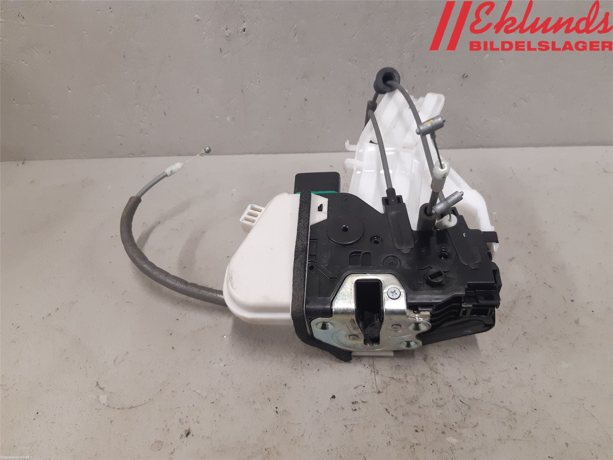 Hyundai SANTA FE 13-18 Låskista-Dörrlås