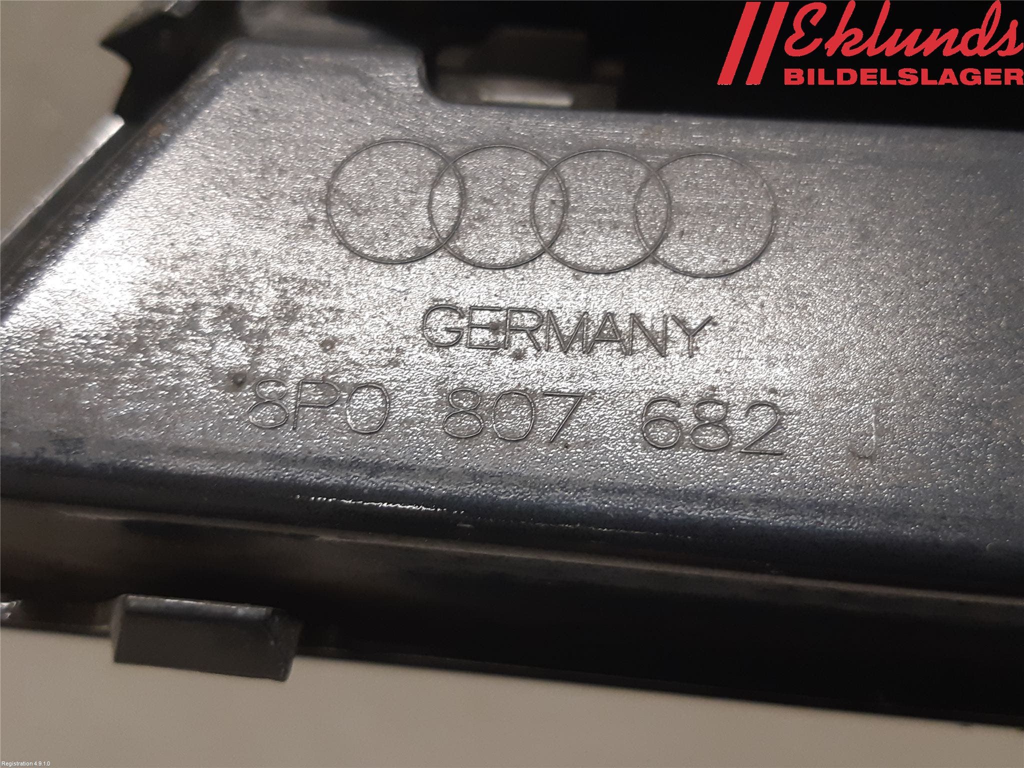 Audi A3/S3 05-13 Dimljussarg Fram
