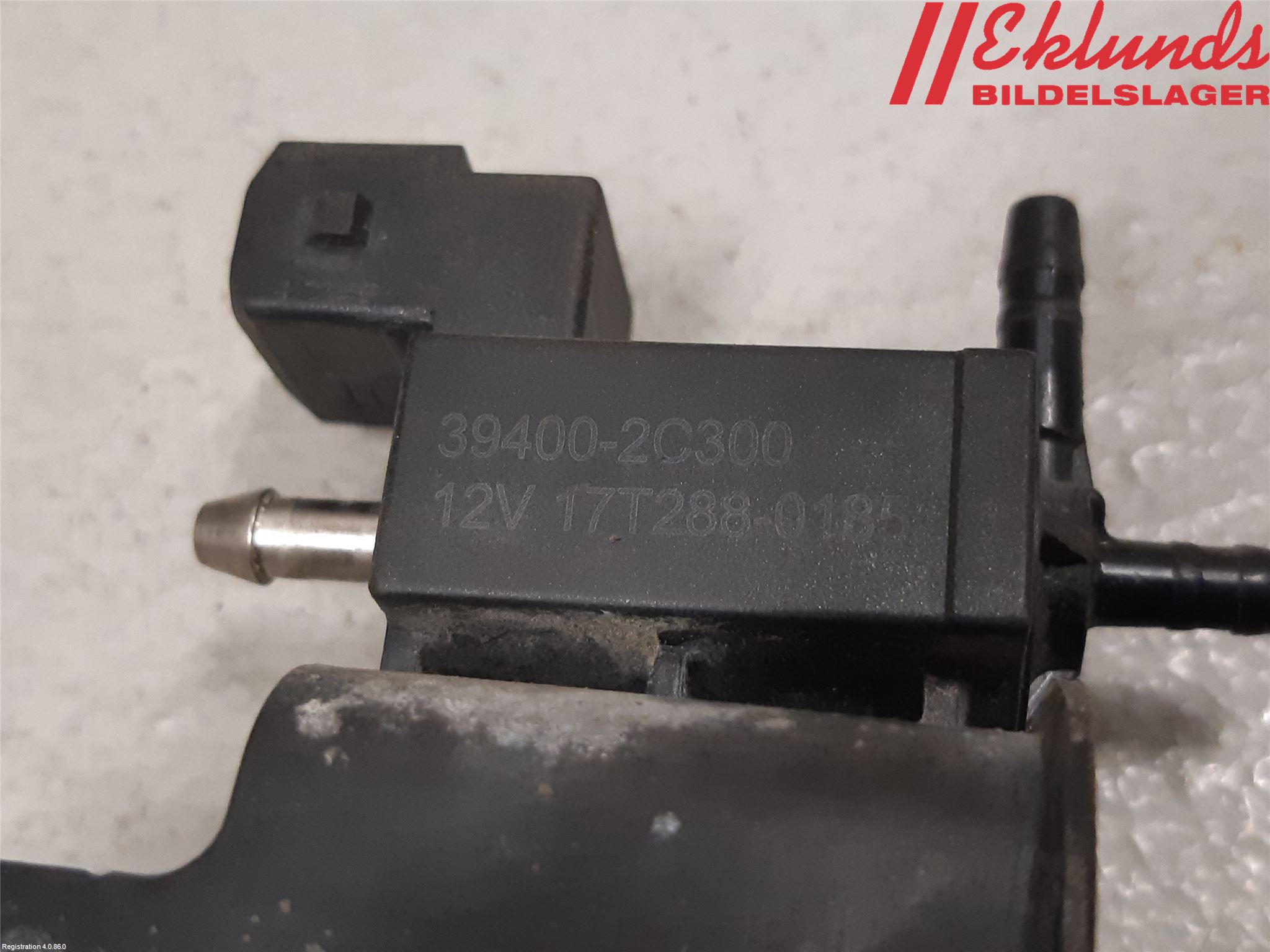 Kia STONIC 18->> Vakuumventil