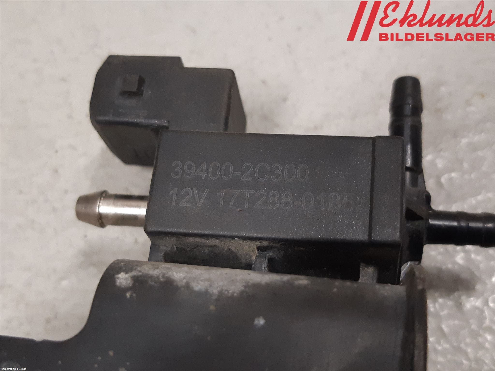 Kia STONIC 18->> Vakuumventil