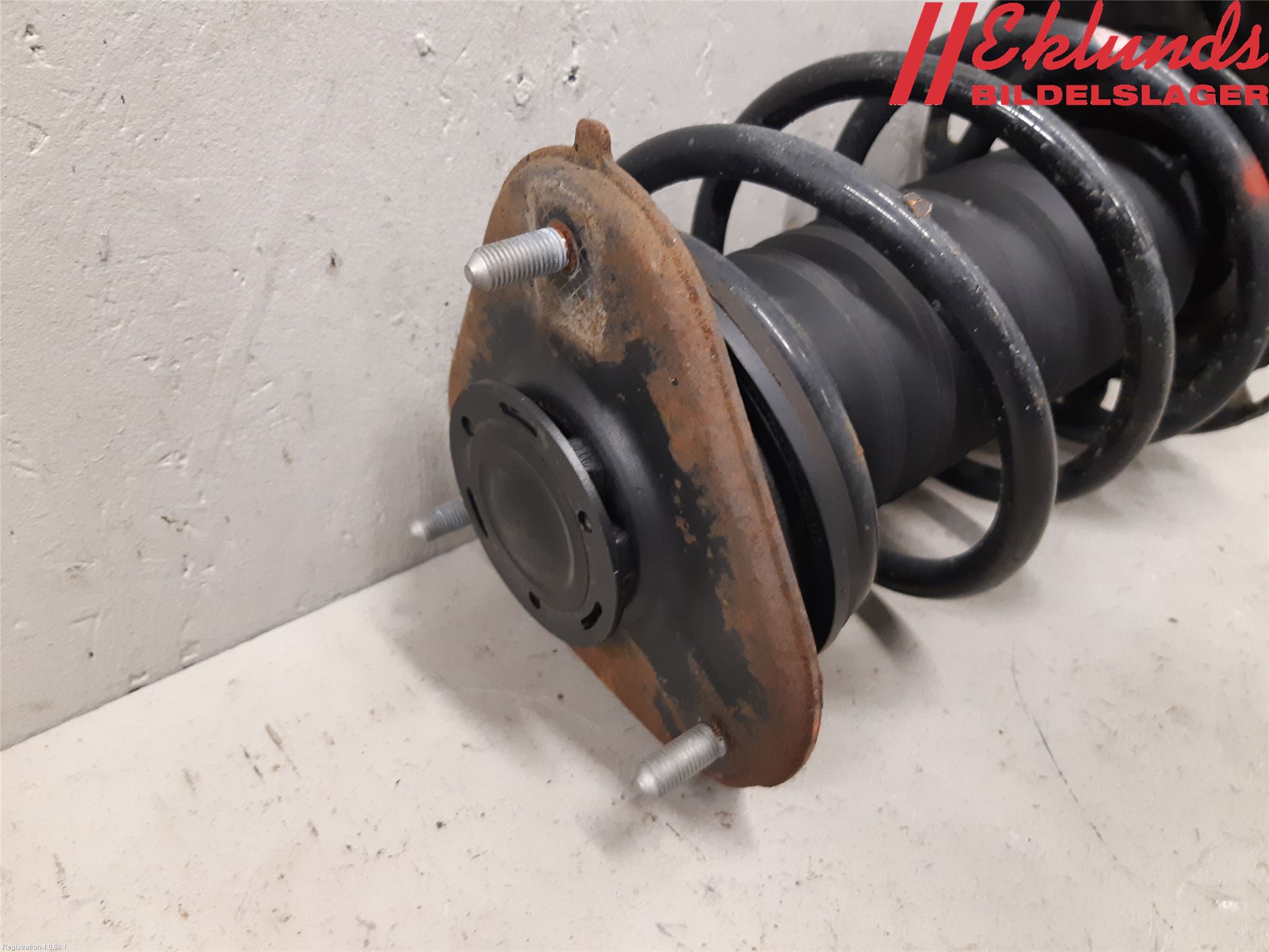 Toyota COROLLA 19- Fjäderben Fram Vänster