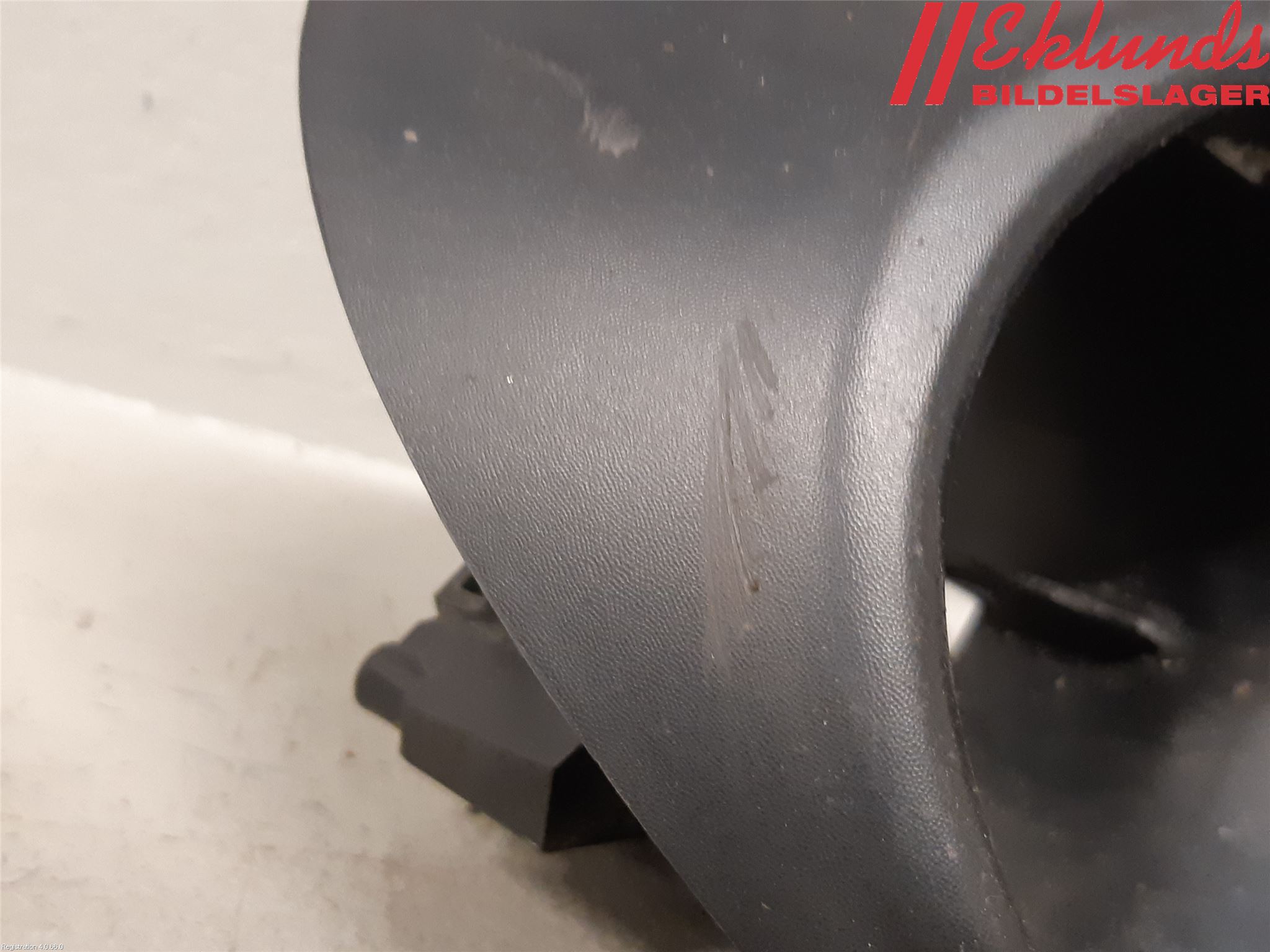 Peugeot PARTNER 08-15 Dimljussarg Fram