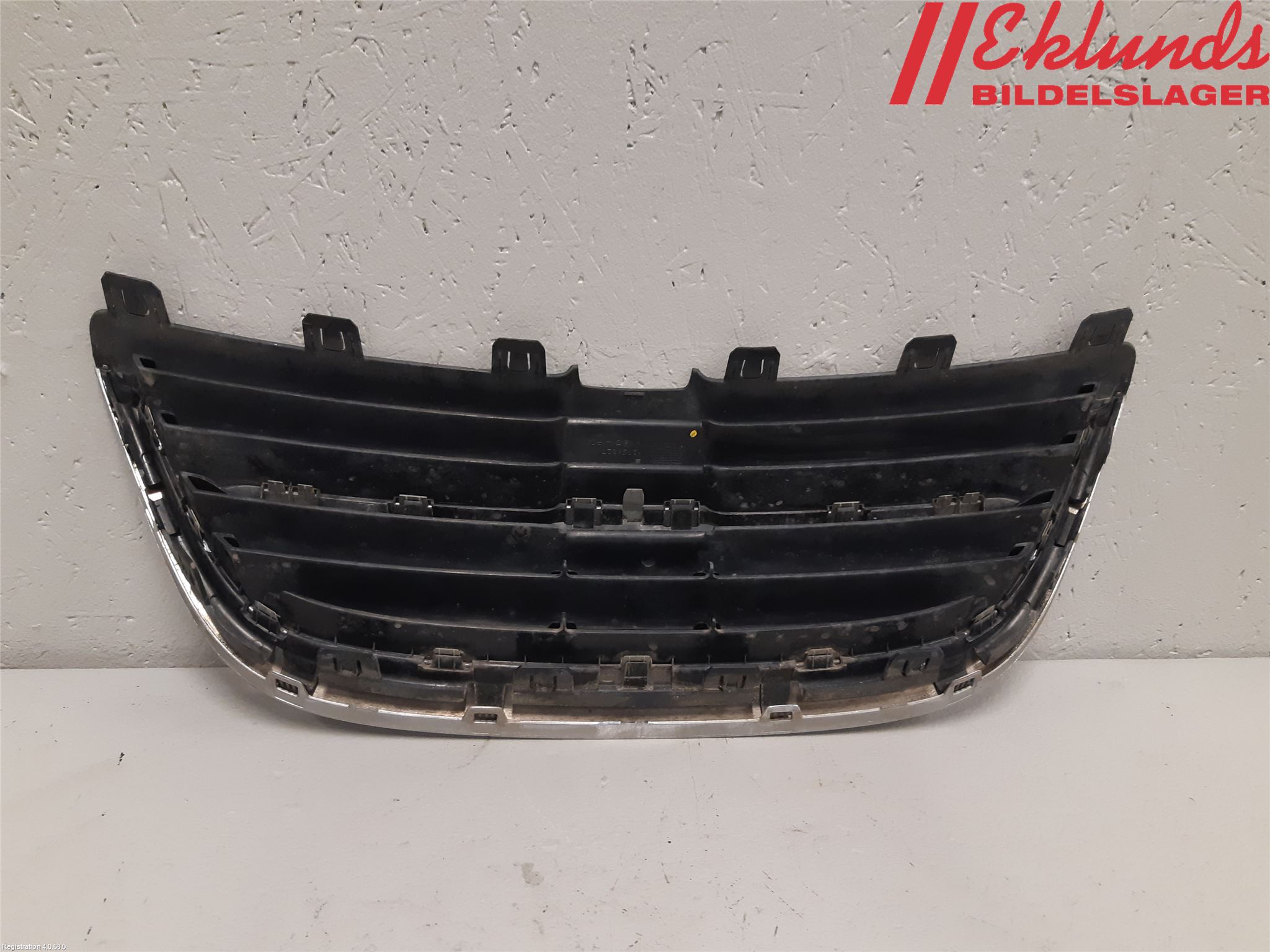 Saab 9-5     06-10 Grilldel Mitt