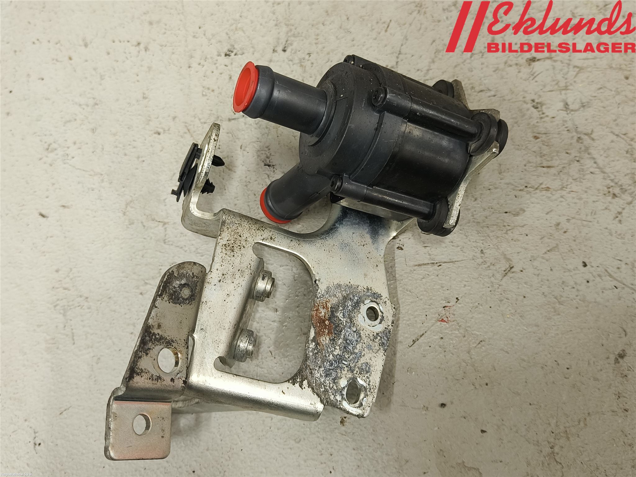 Volvo V90 17->> Vattenpump