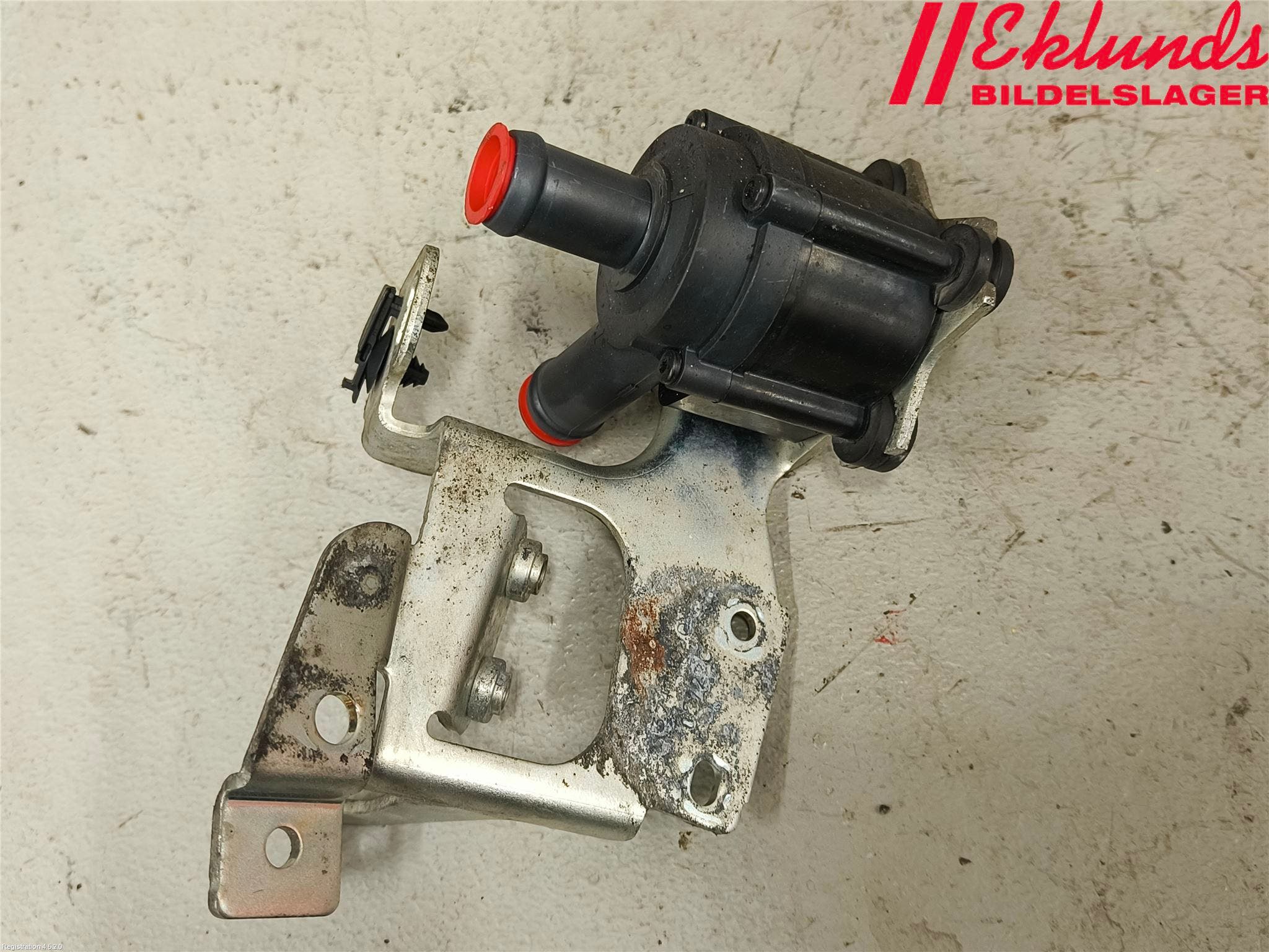 Volvo V90 17->> Vattenpump