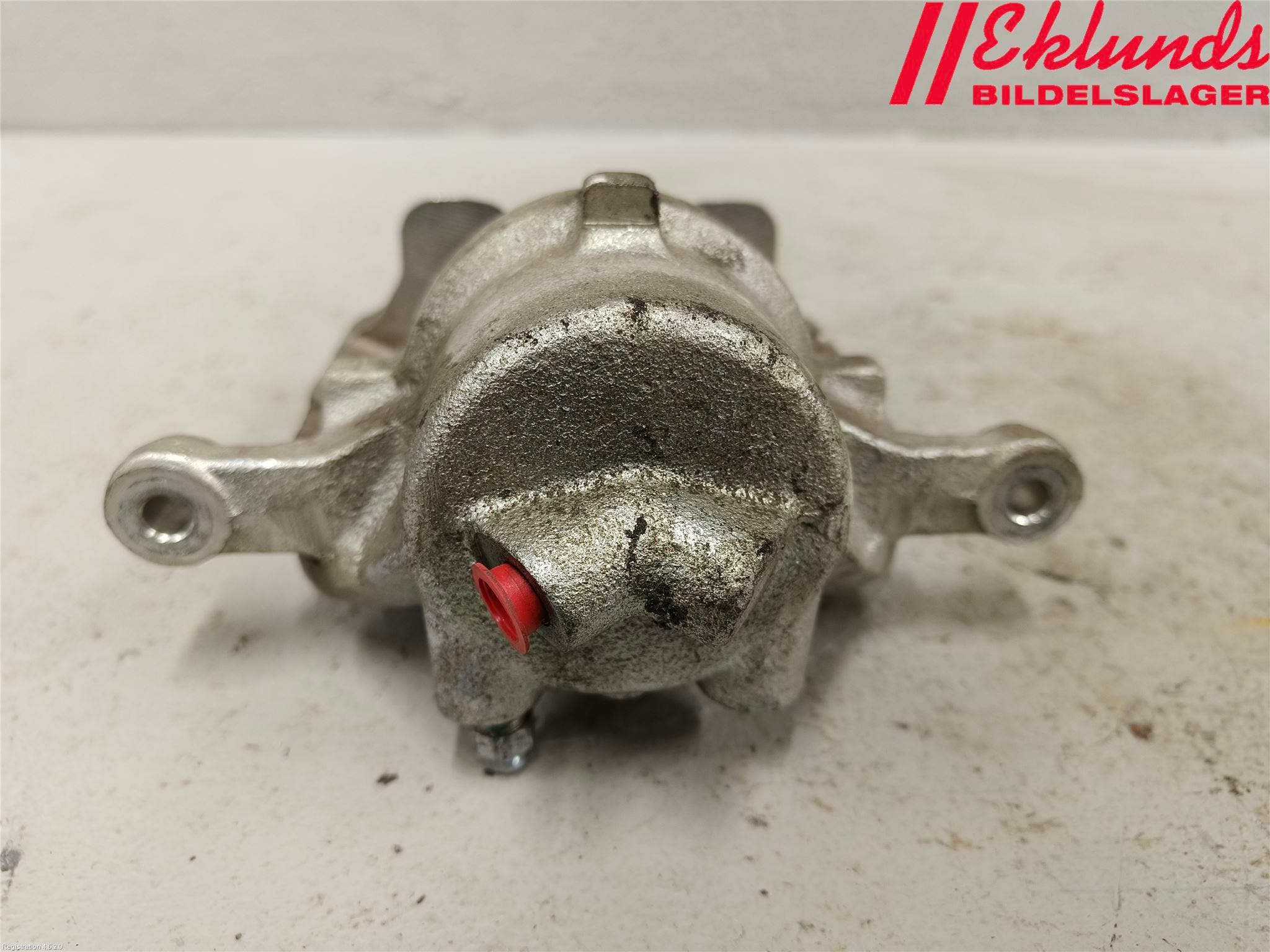 Volvo 940 91-98 Bromsok Fram Vänster