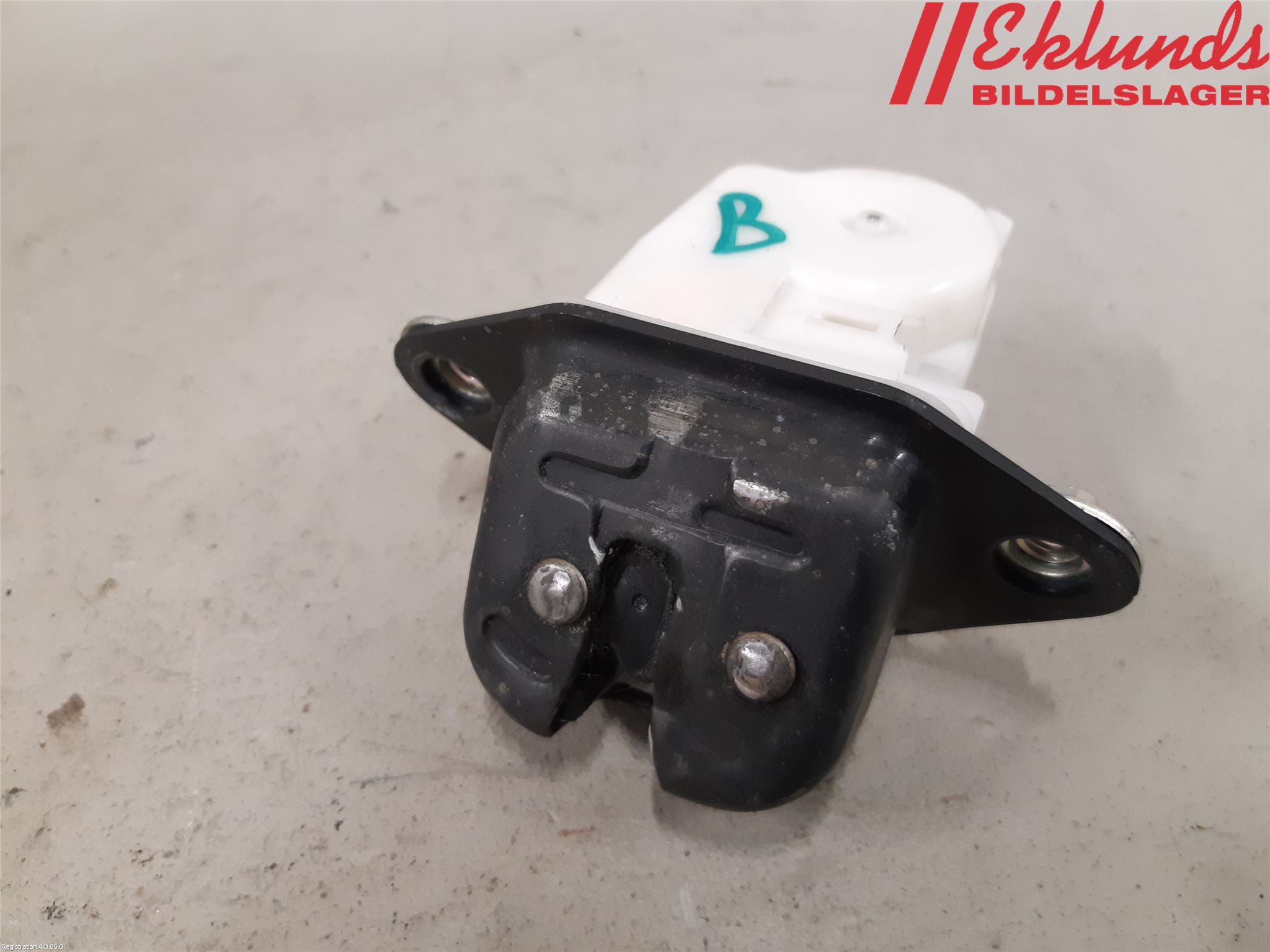 Subaru FORESTER SH  08-13 Låskista Baklucka