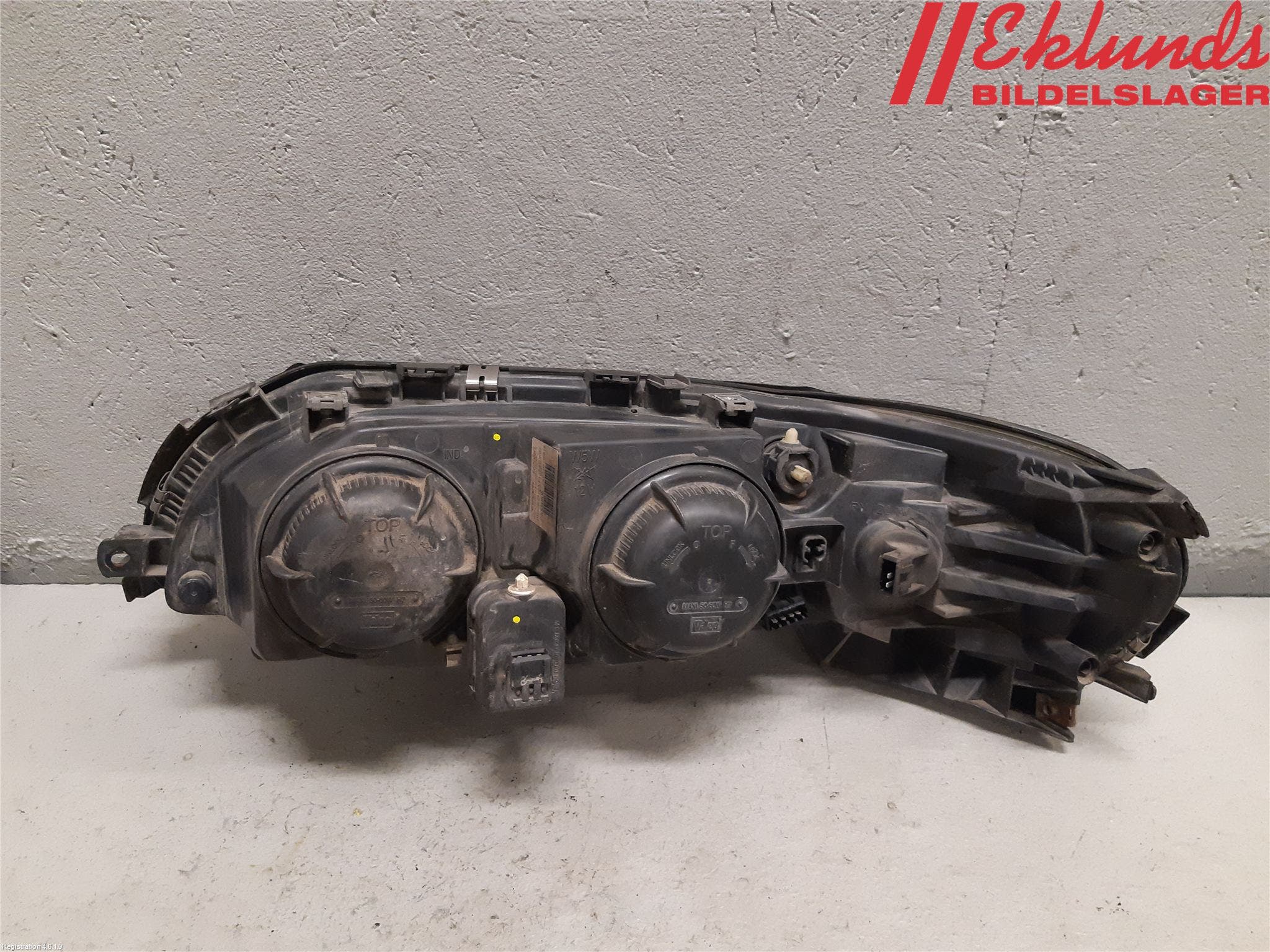 Volvo V70 00-04 Strålkastare Höger