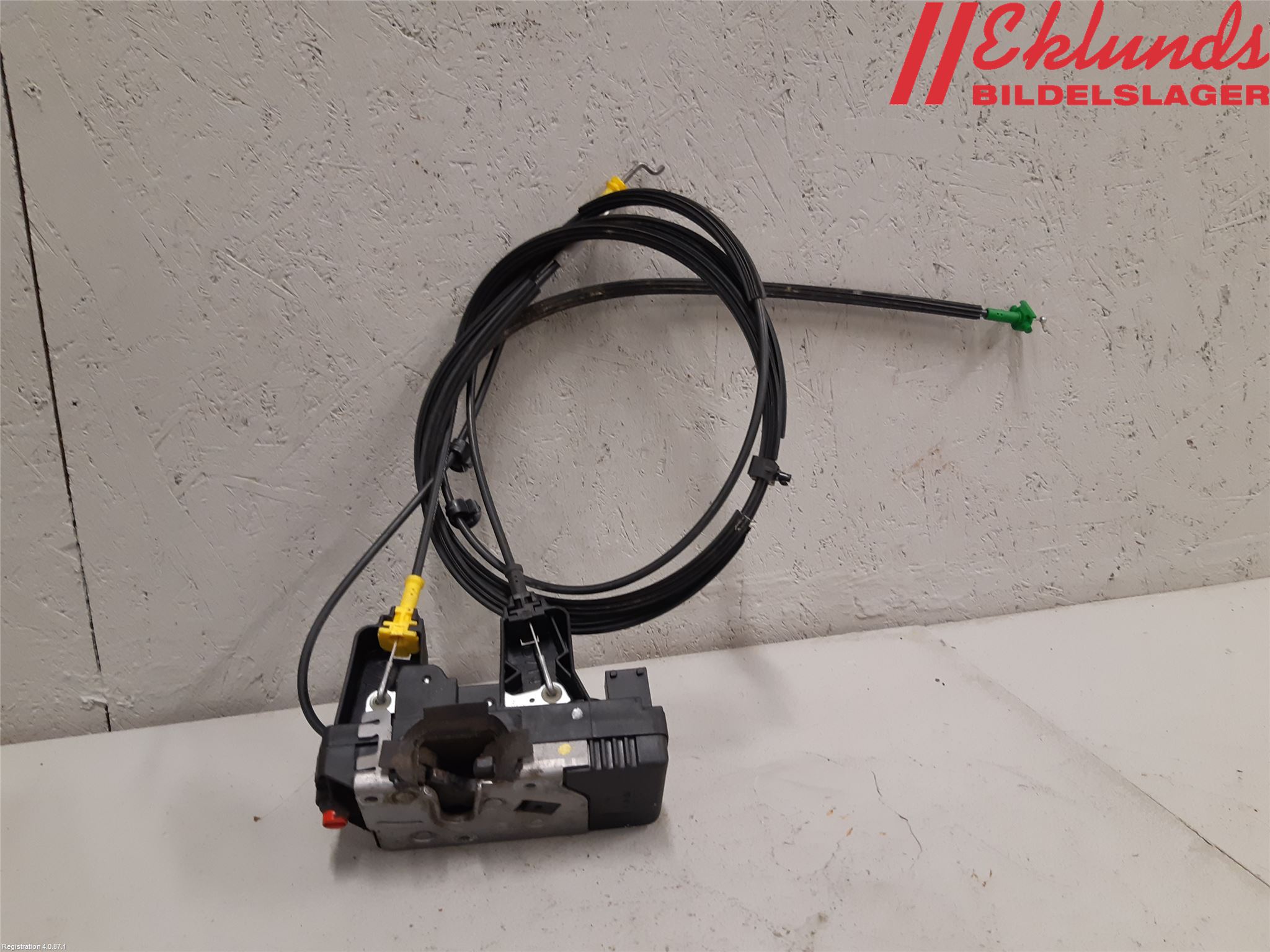 Opel VIVARO 01-14 Låskista-Dörrlås