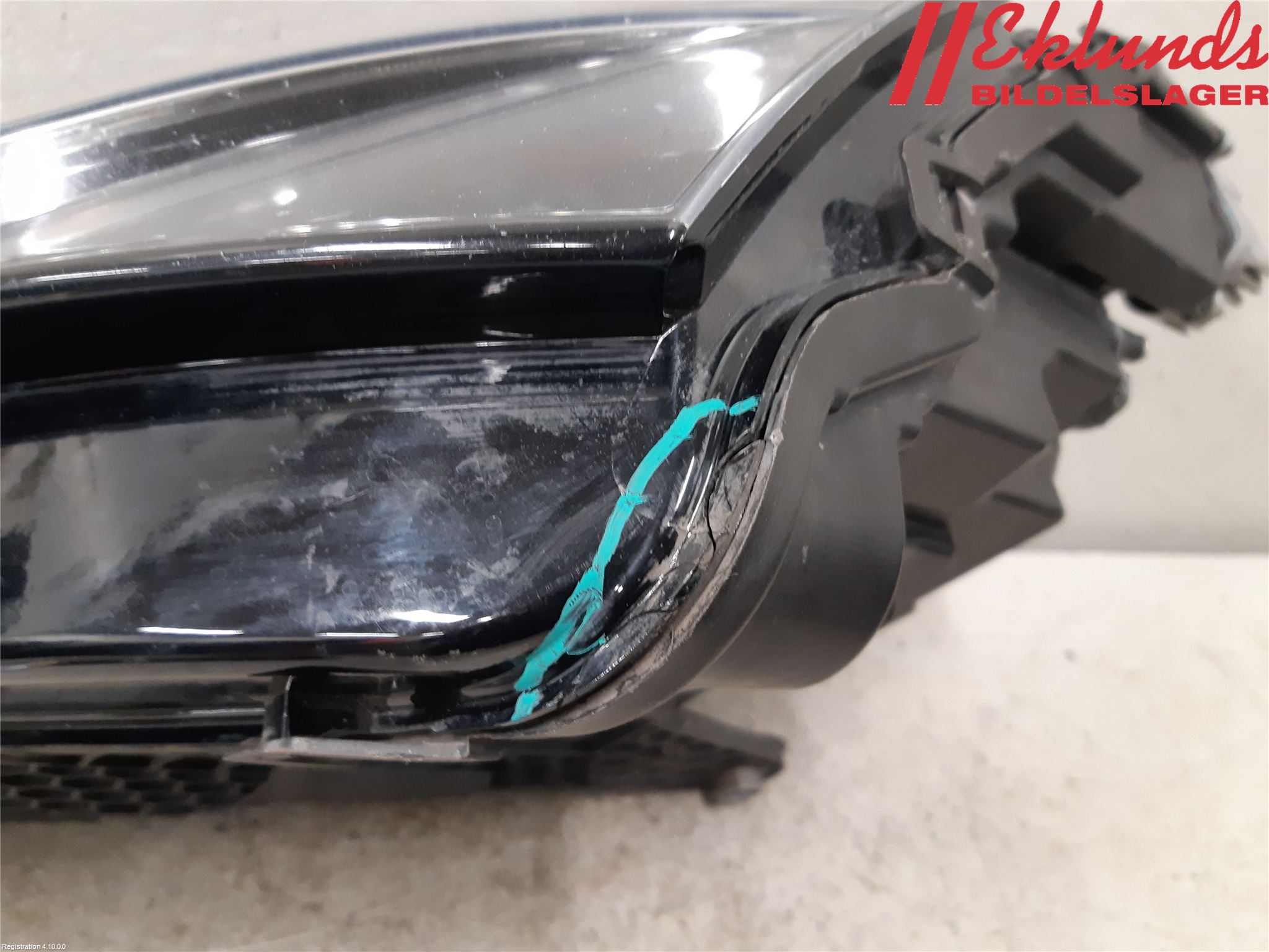 Skoda SUPERB 16-24 Strålkastare Vänster