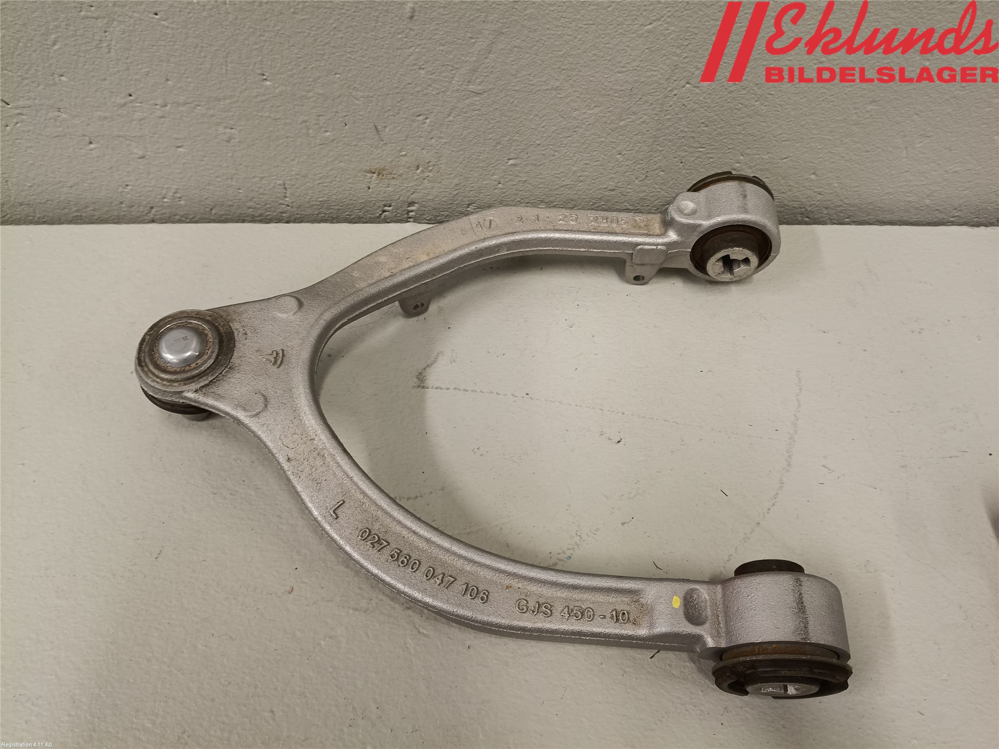 Tesla MODEL Y 21- Bärarm Fram Övre Vä